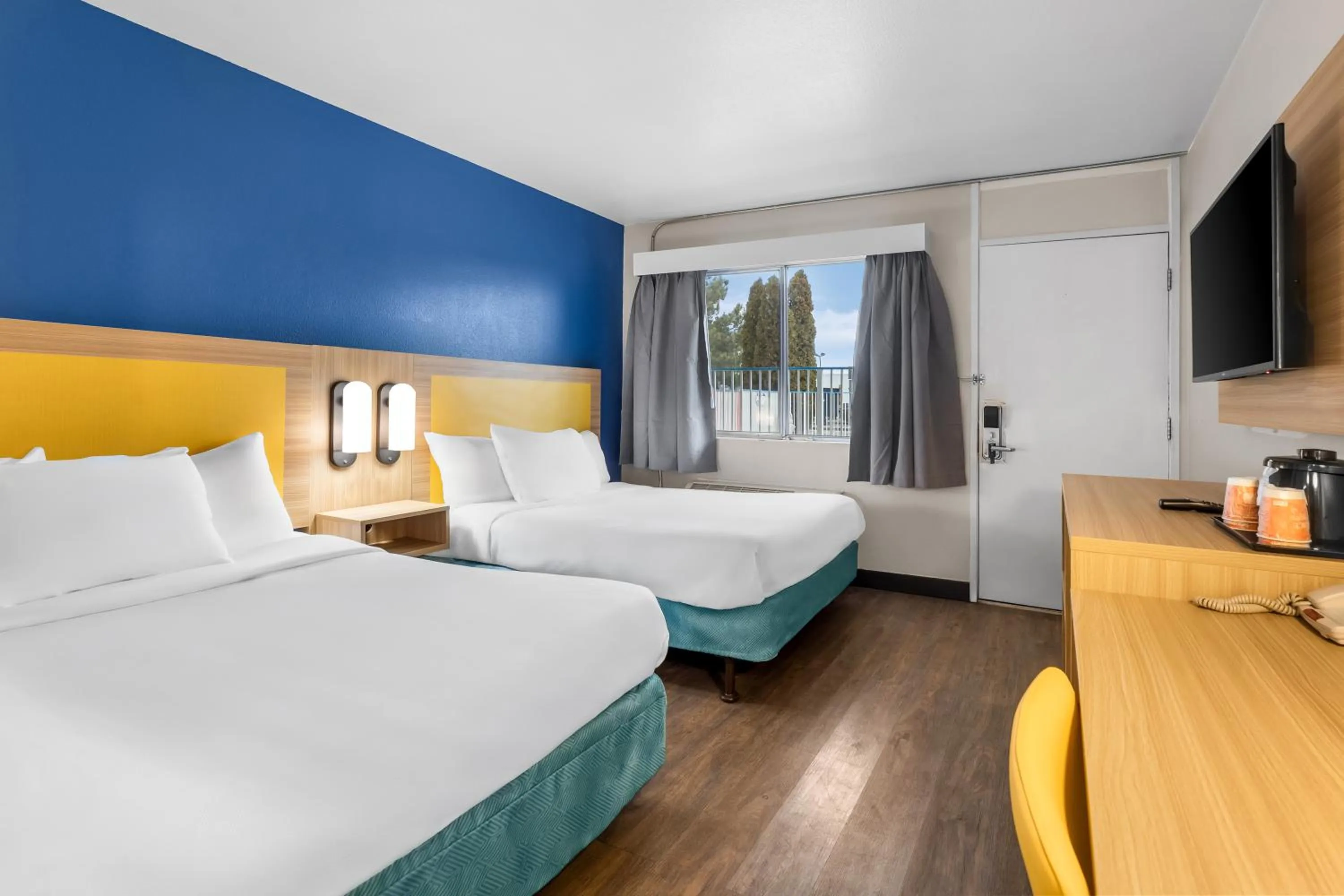 Bedroom, Bed in Park Inn by Radisson, Winnemucca