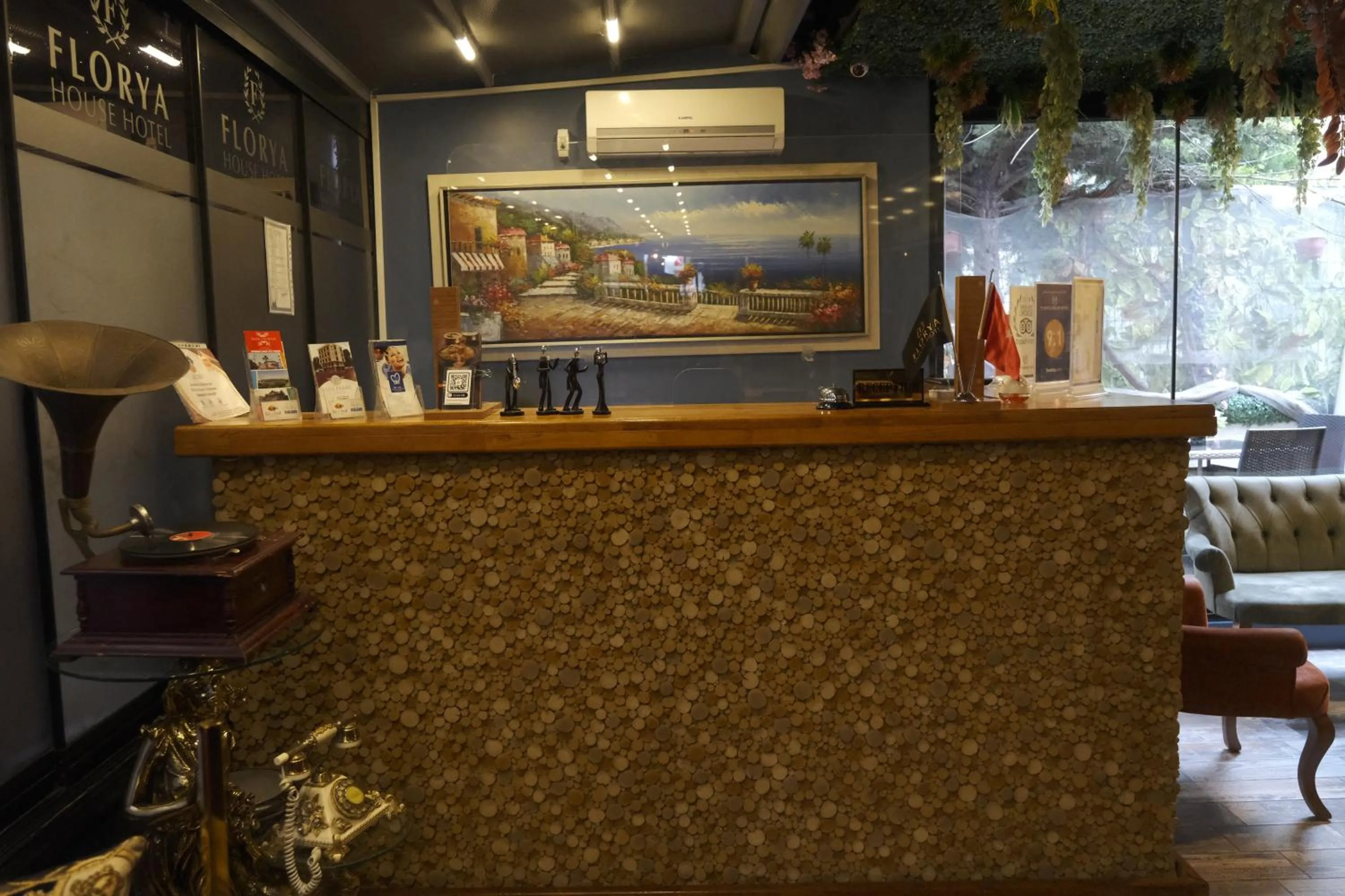 Lobby or reception in Florya House Hotel