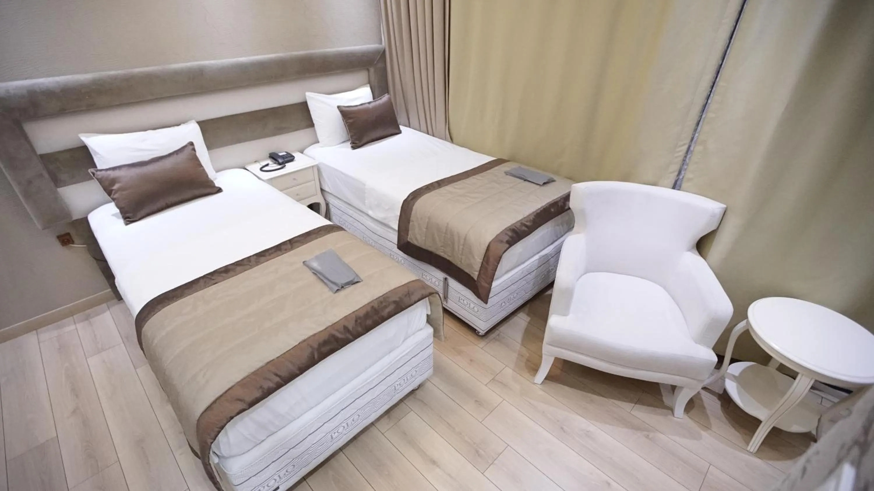 Photo of the whole room, Bed in Florya House Hotel