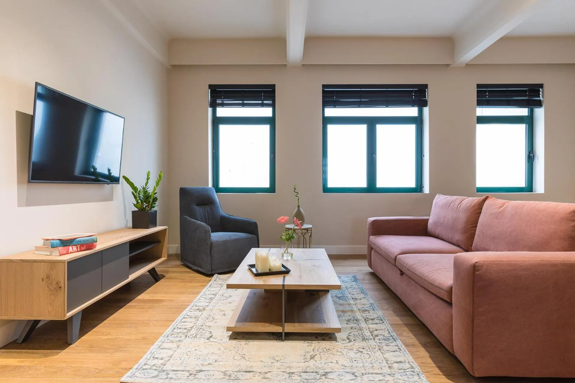 Communal lounge/ TV room in Klepsydra Urban Suites