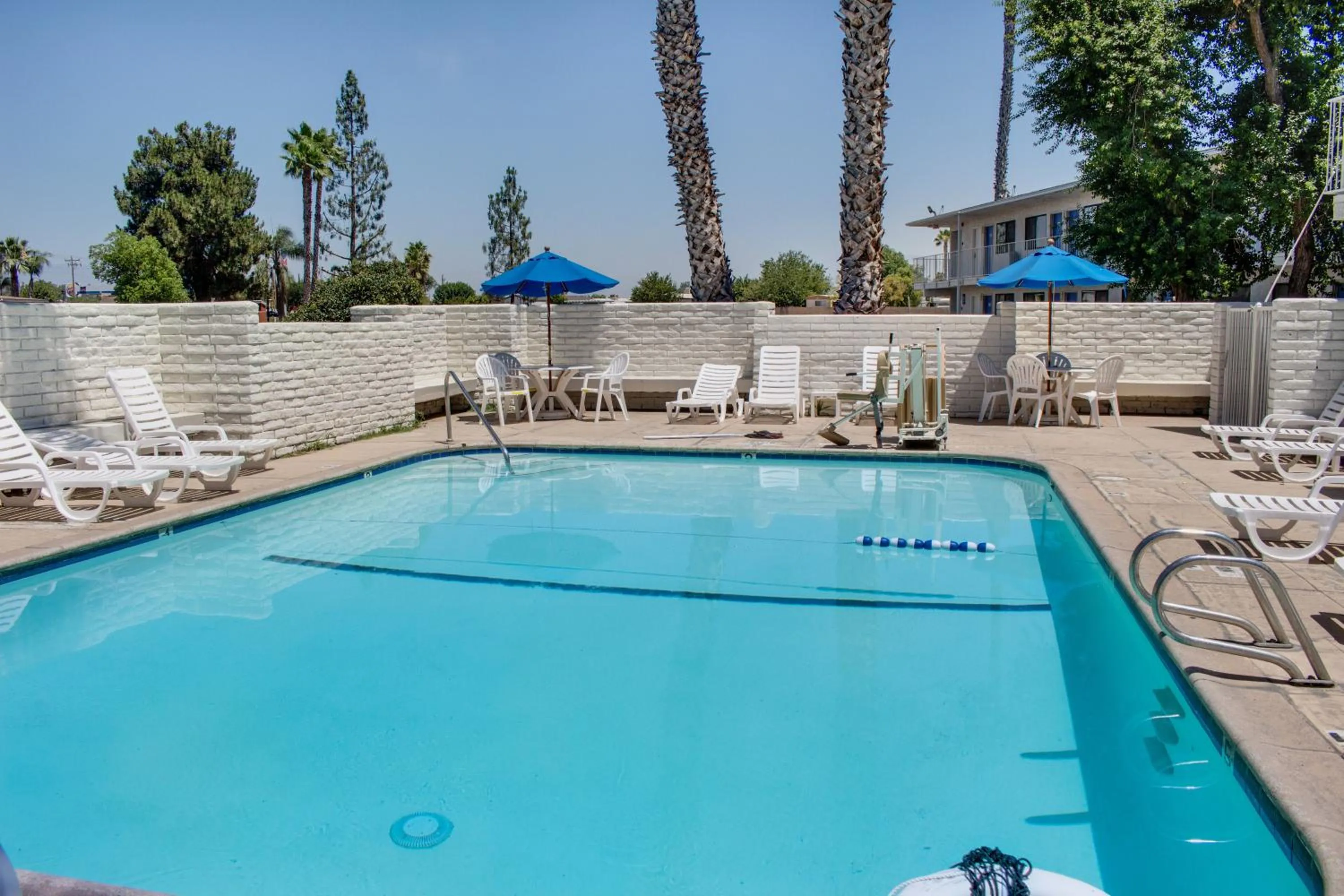Swimming pool in Motel 6-Bakersfield, CA - South