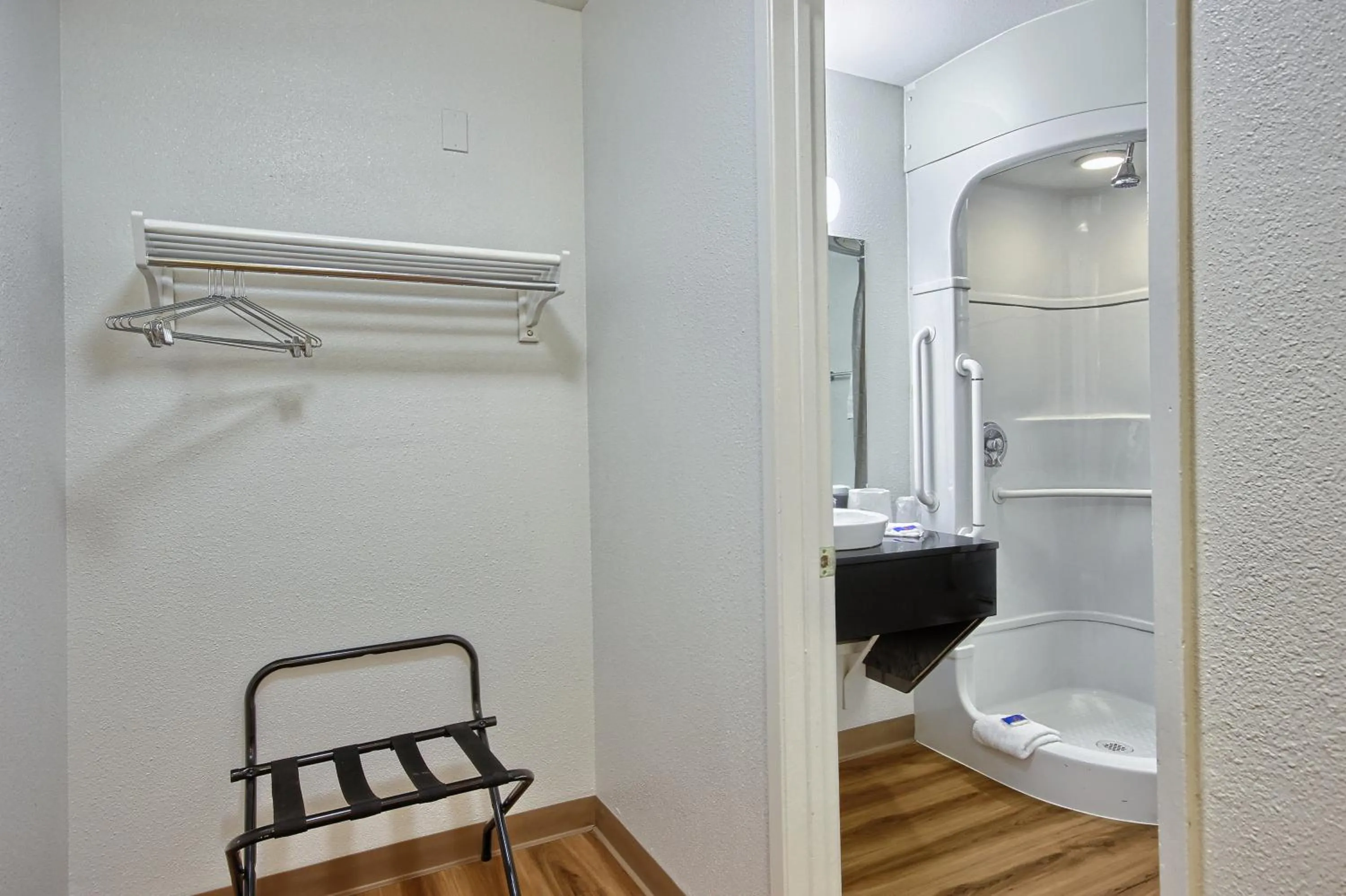 Bedroom in Motel 6-Tulare, CA