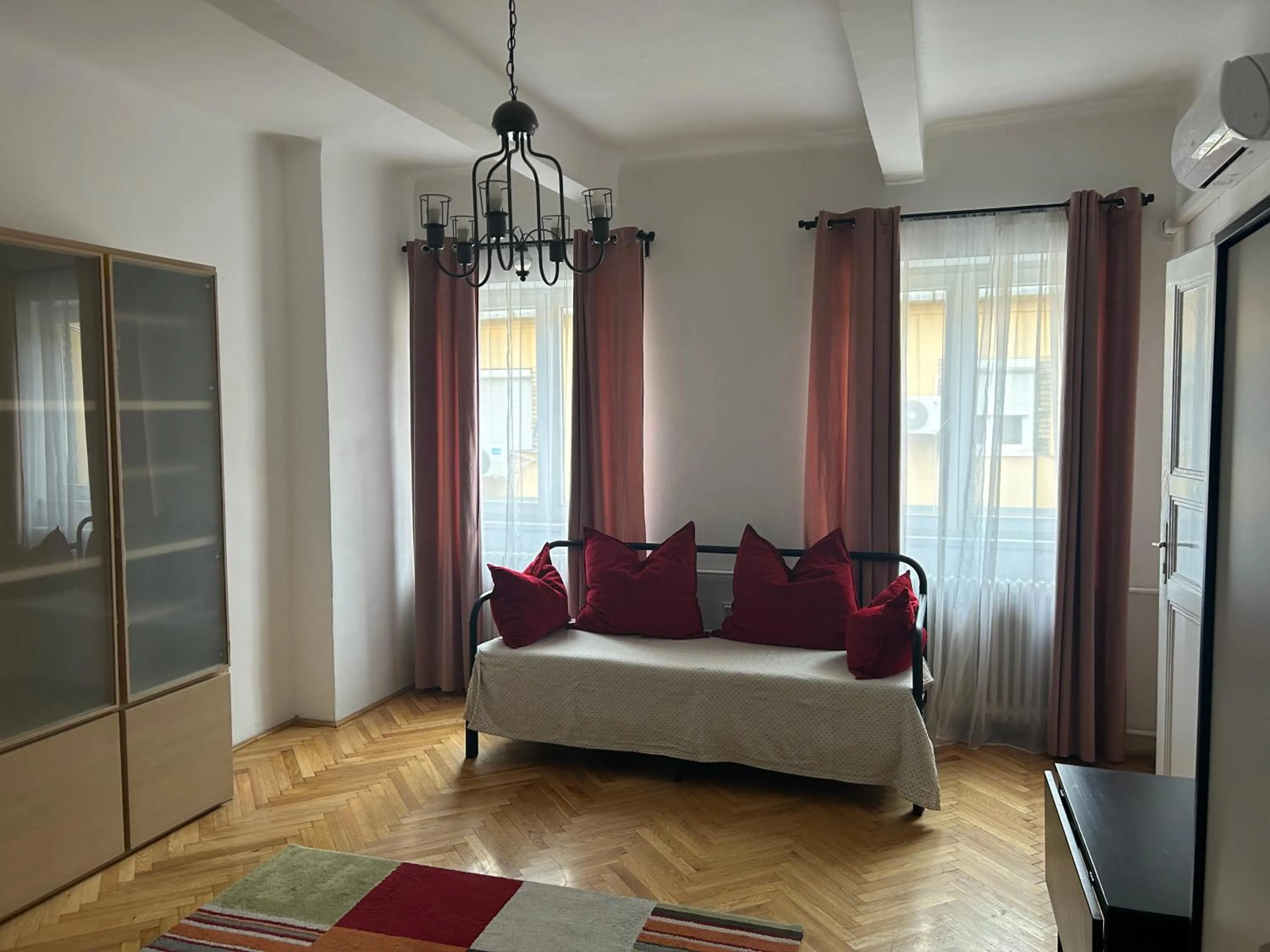 Bed in Diamond Astoria 4