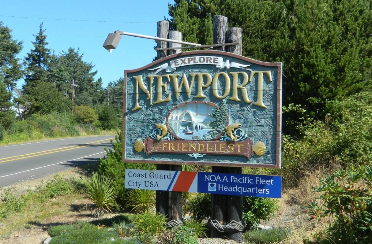 Day in Summer Wind Budget Motel