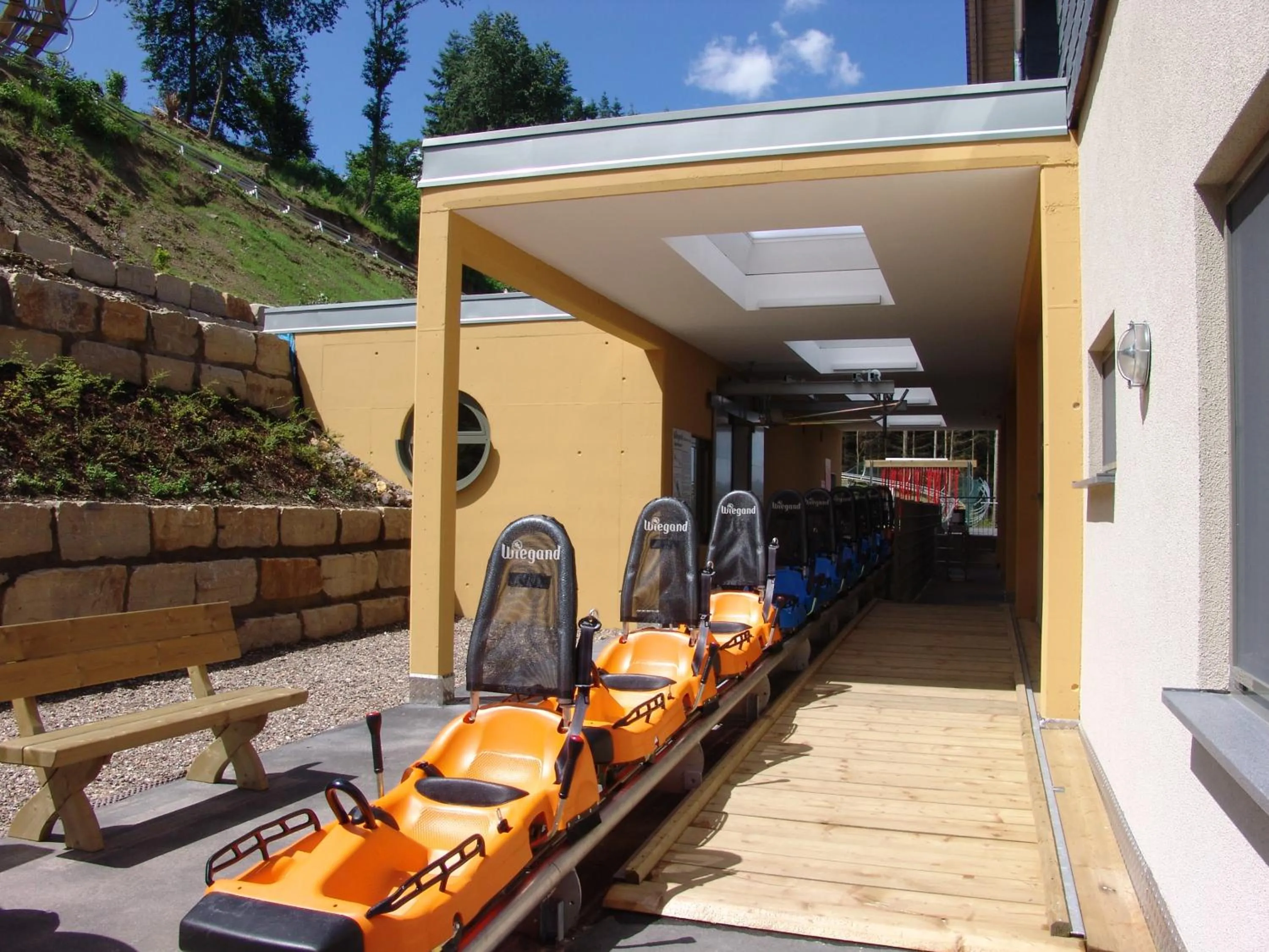 Area and facilities in M13 Hotel