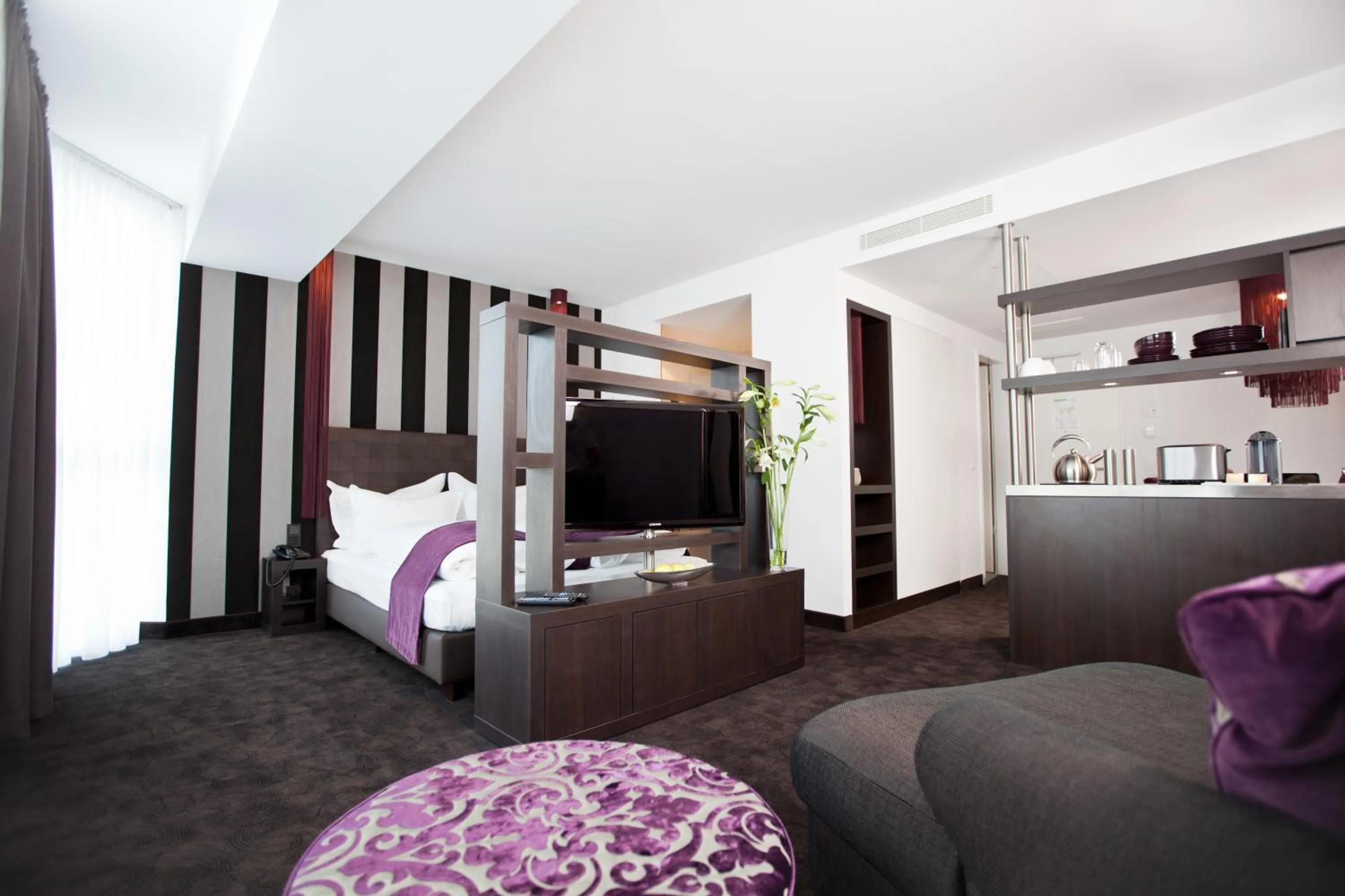 Bed in Goodman's Living