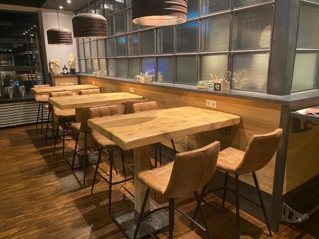 Lounge or bar in Heiner's Parkhotel