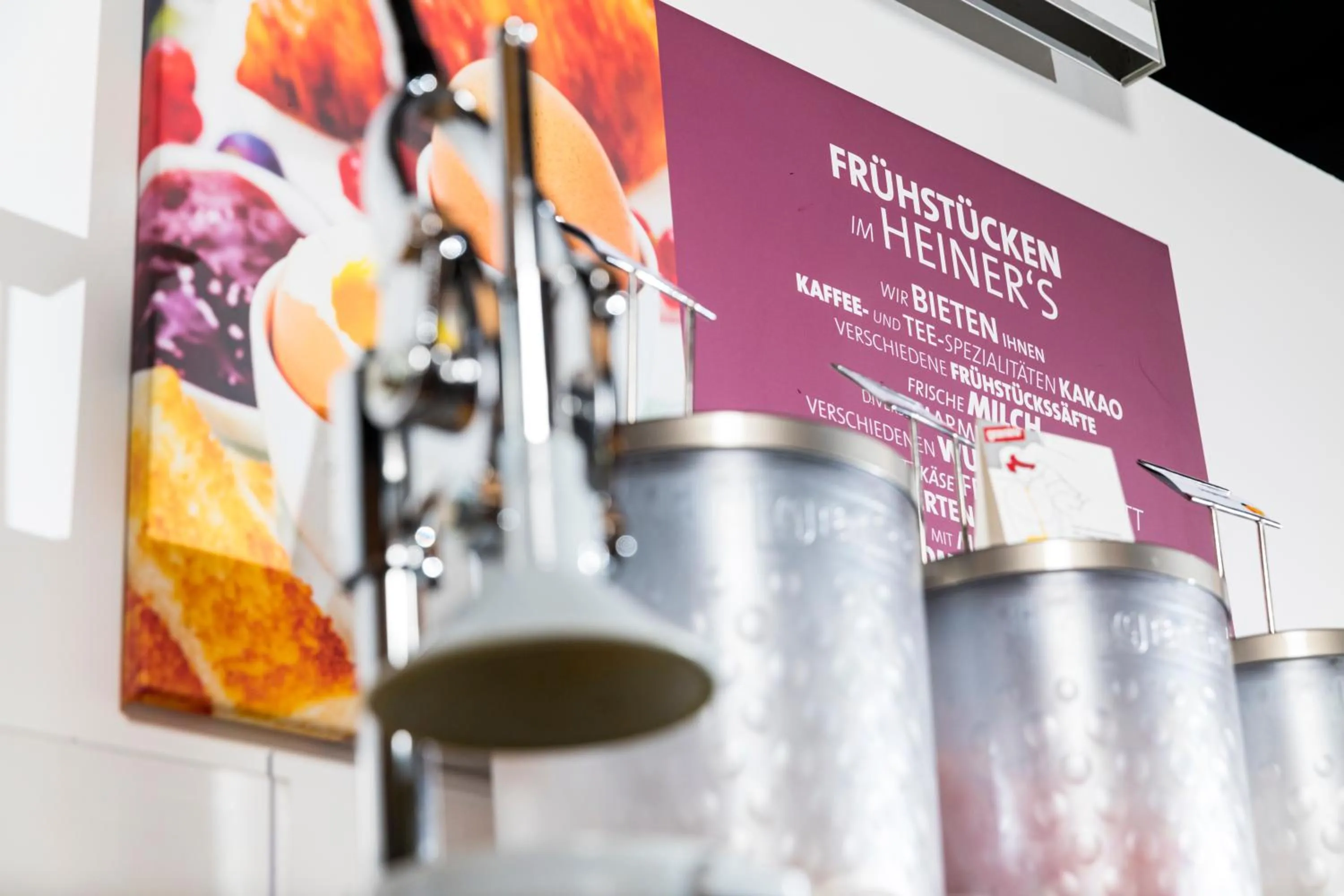 Buffet breakfast in Heiner's Parkhotel