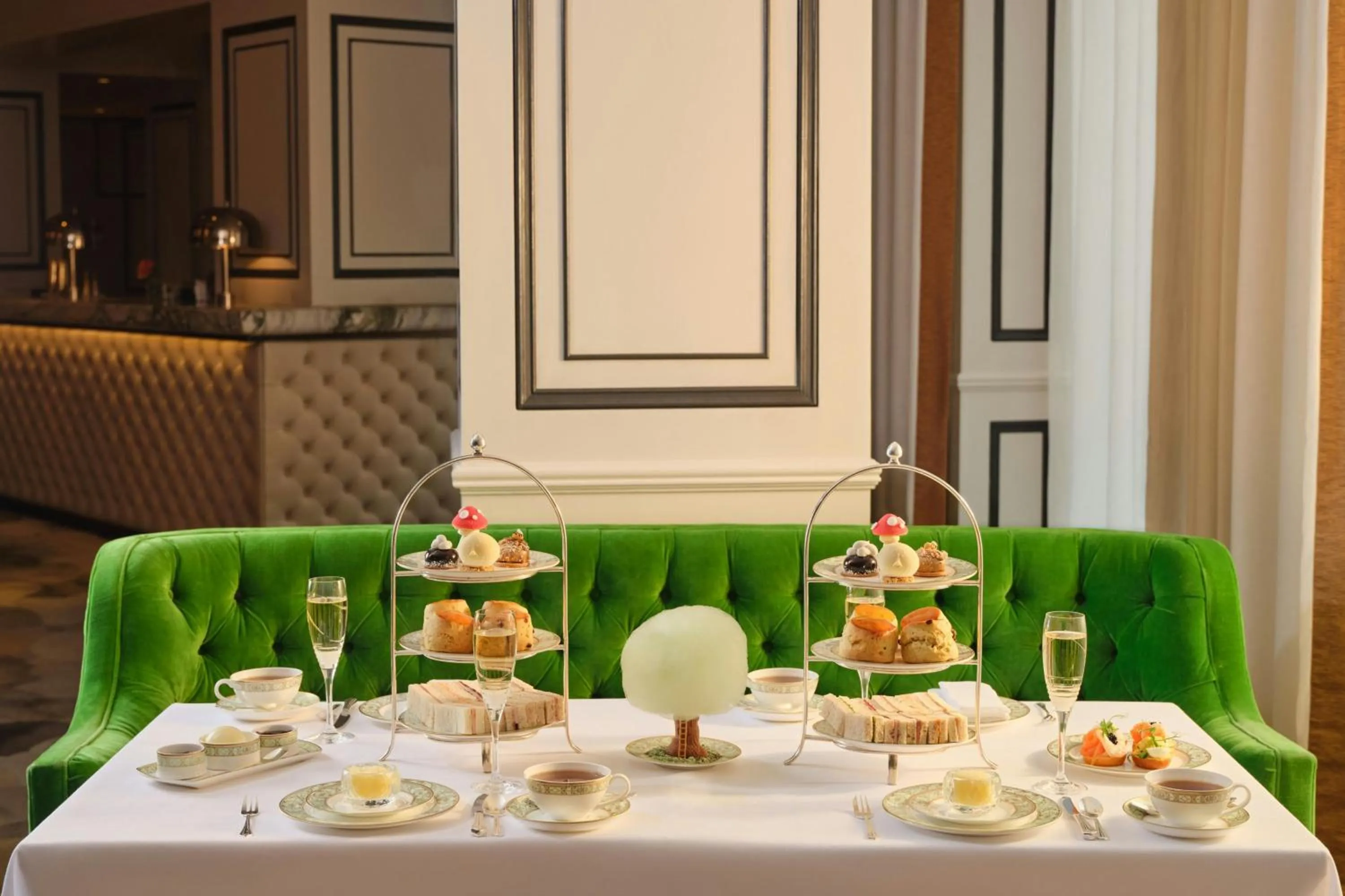 Restaurant/places to eat in JW Marriott Grosvenor House London