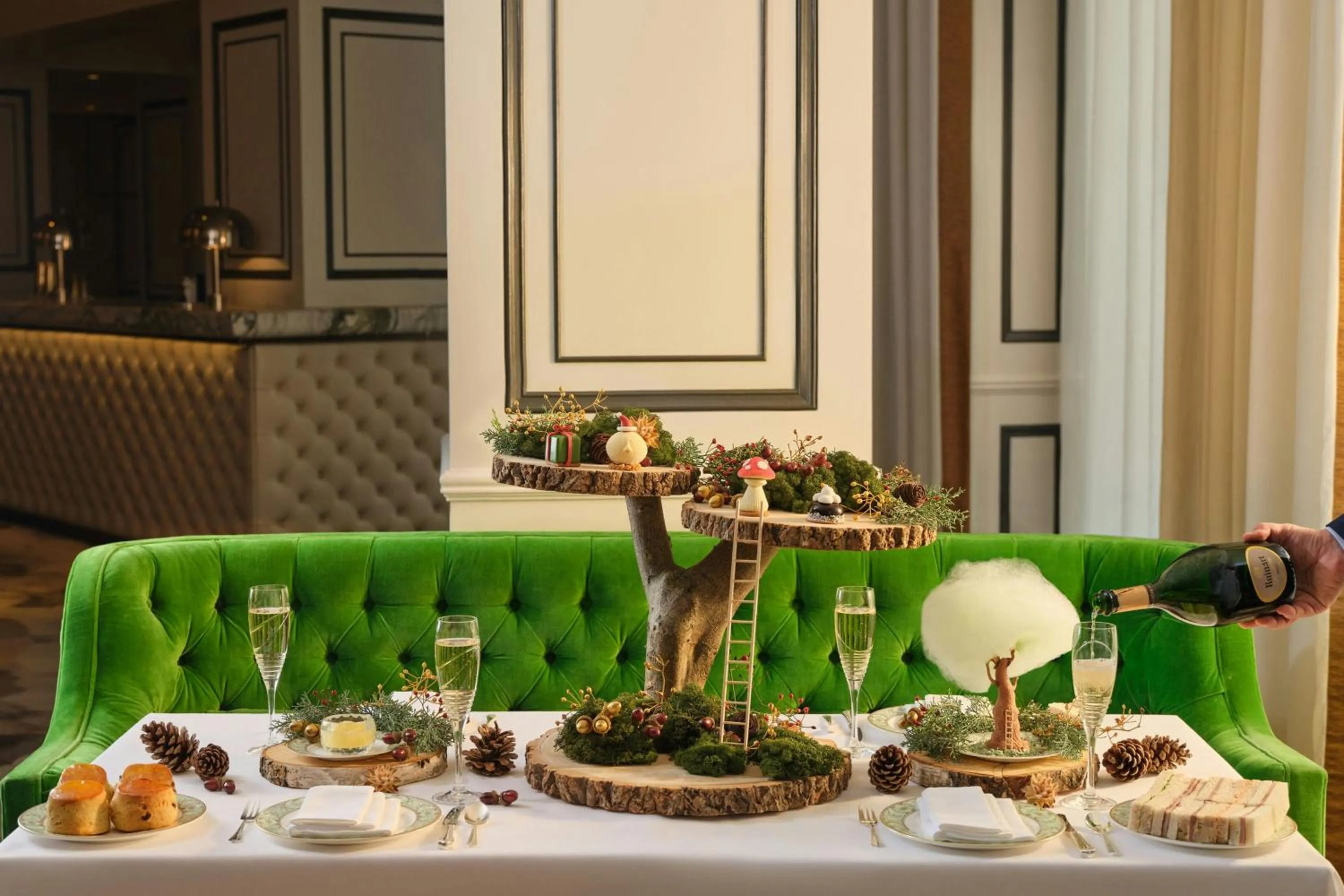 Restaurant/places to eat in JW Marriott Grosvenor House London