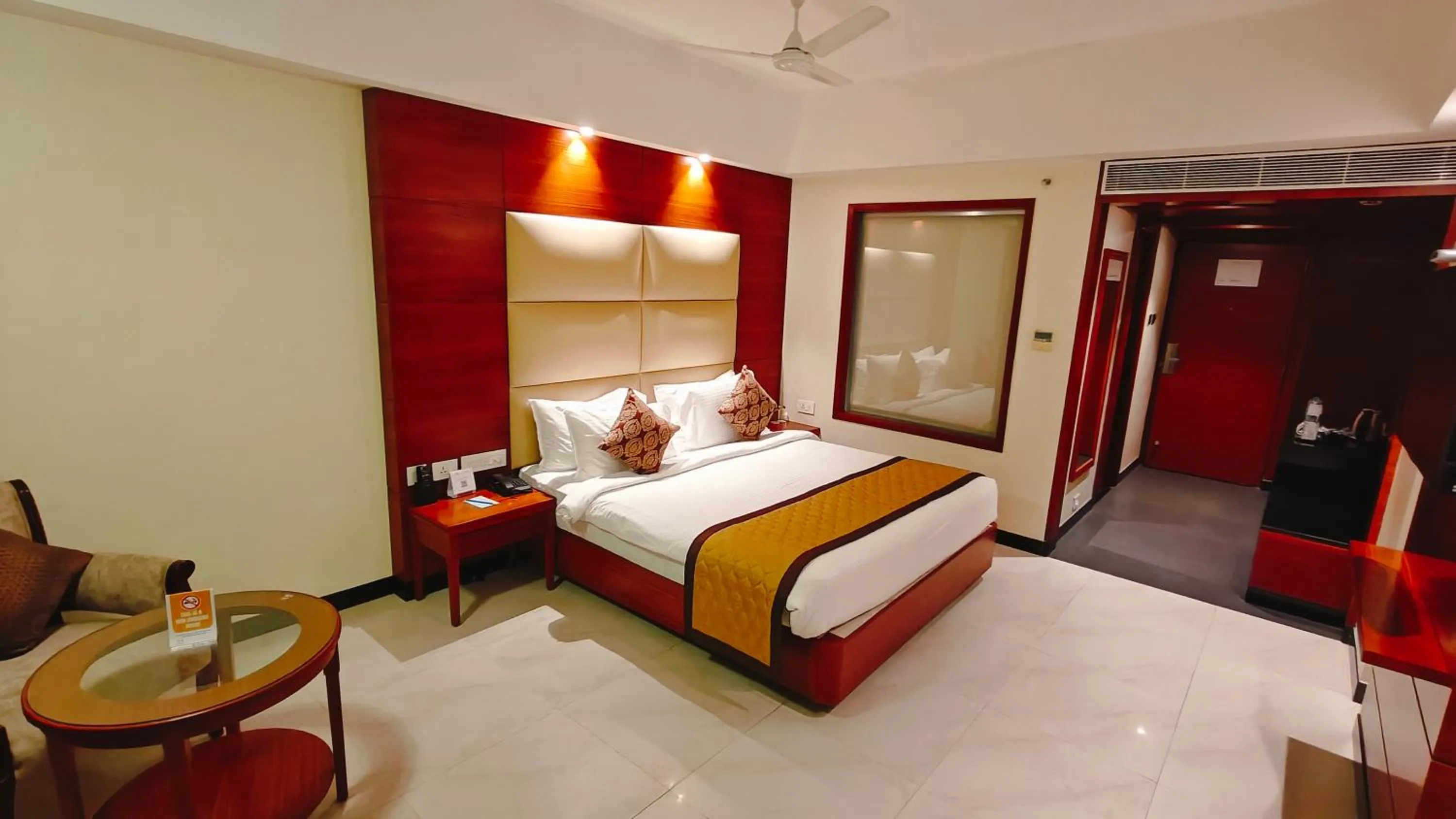 Bed in MM Legacy - A Bergamont Hotel, Kanchipuram