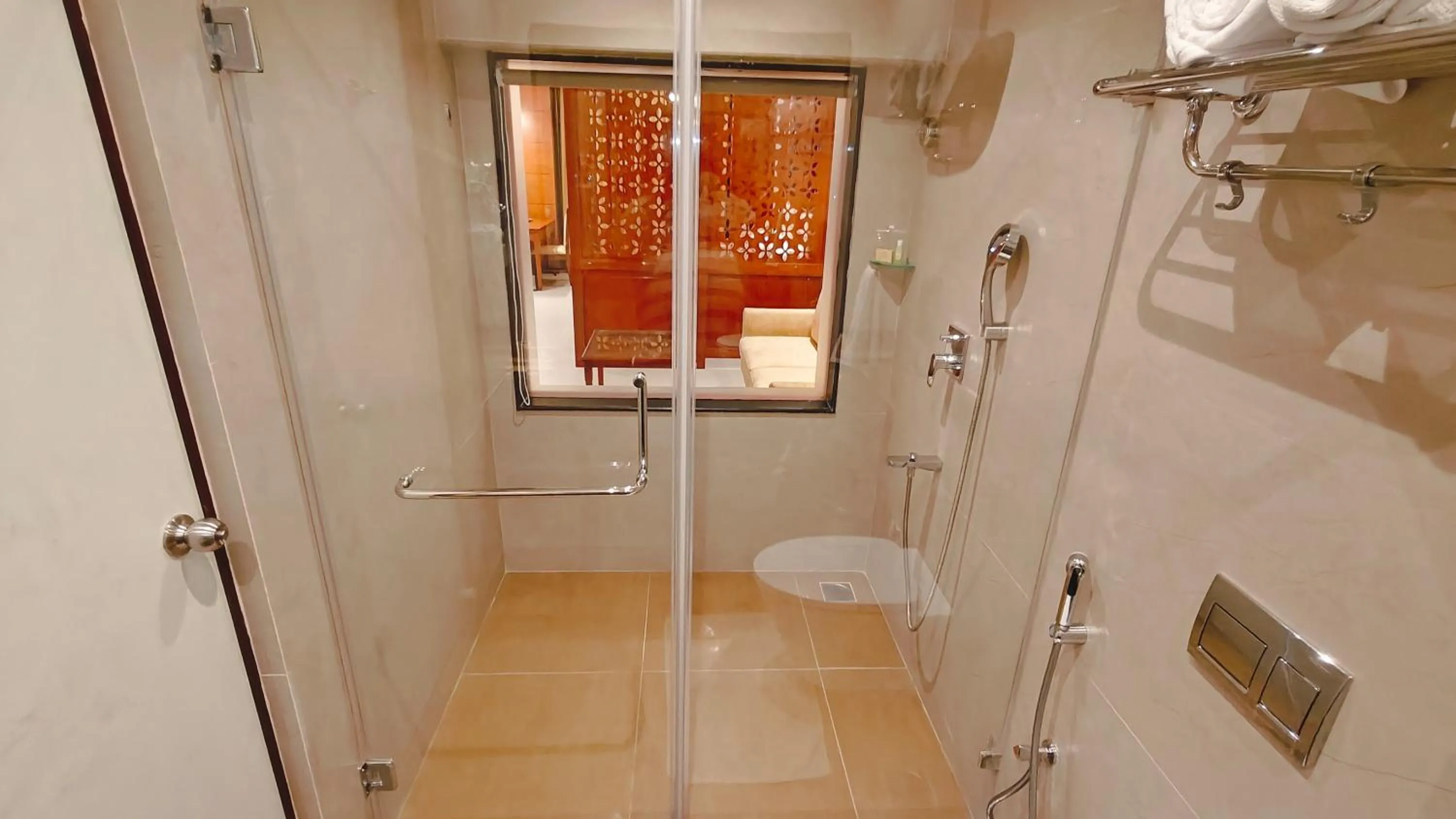 Toilet in MM Legacy - A Bergamont Hotel, Kanchipuram