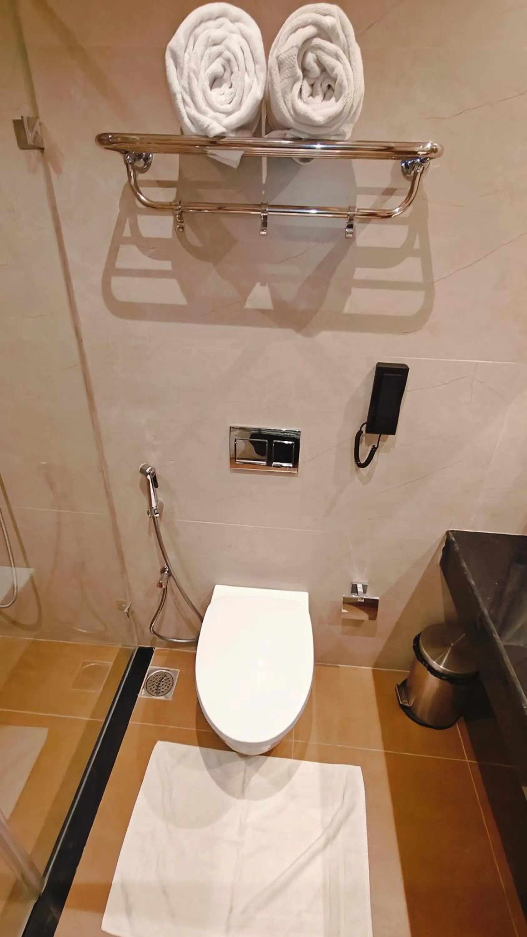 Toilet in MM Legacy - A Bergamont Hotel, Kanchipuram