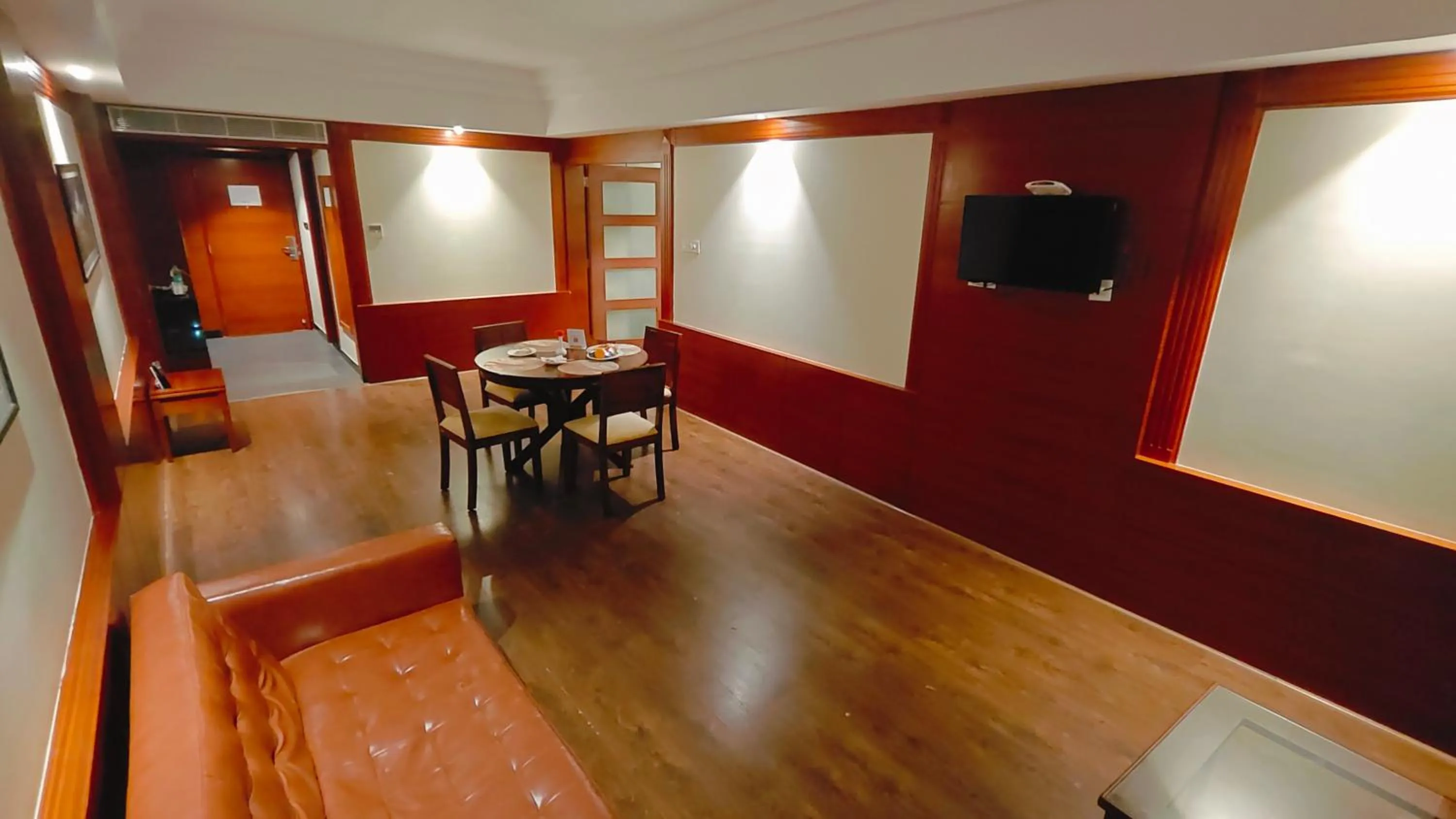 TV and multimedia in MM Legacy - A Bergamont Hotel, Kanchipuram