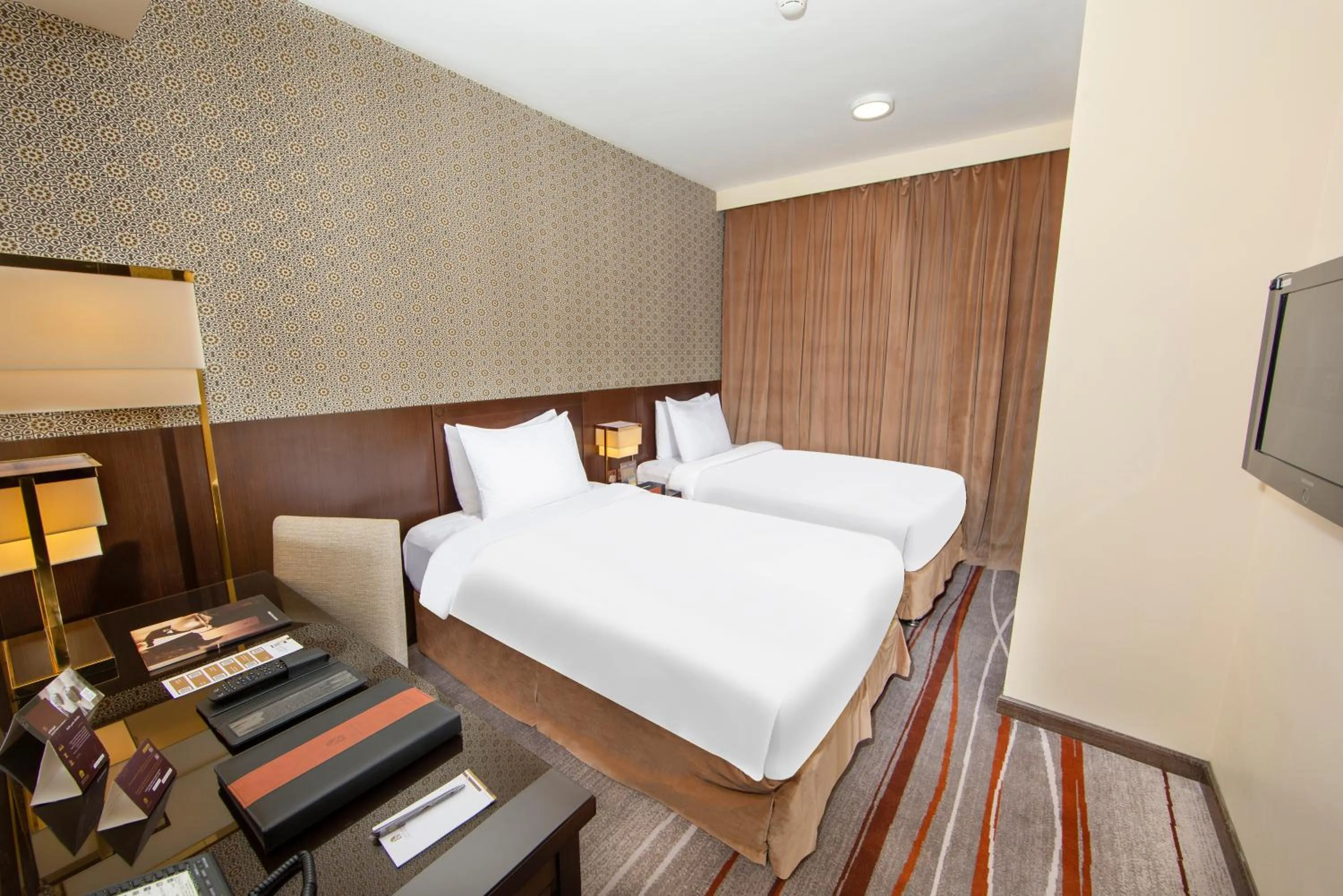 Bed in Dallah Taibah Hotel