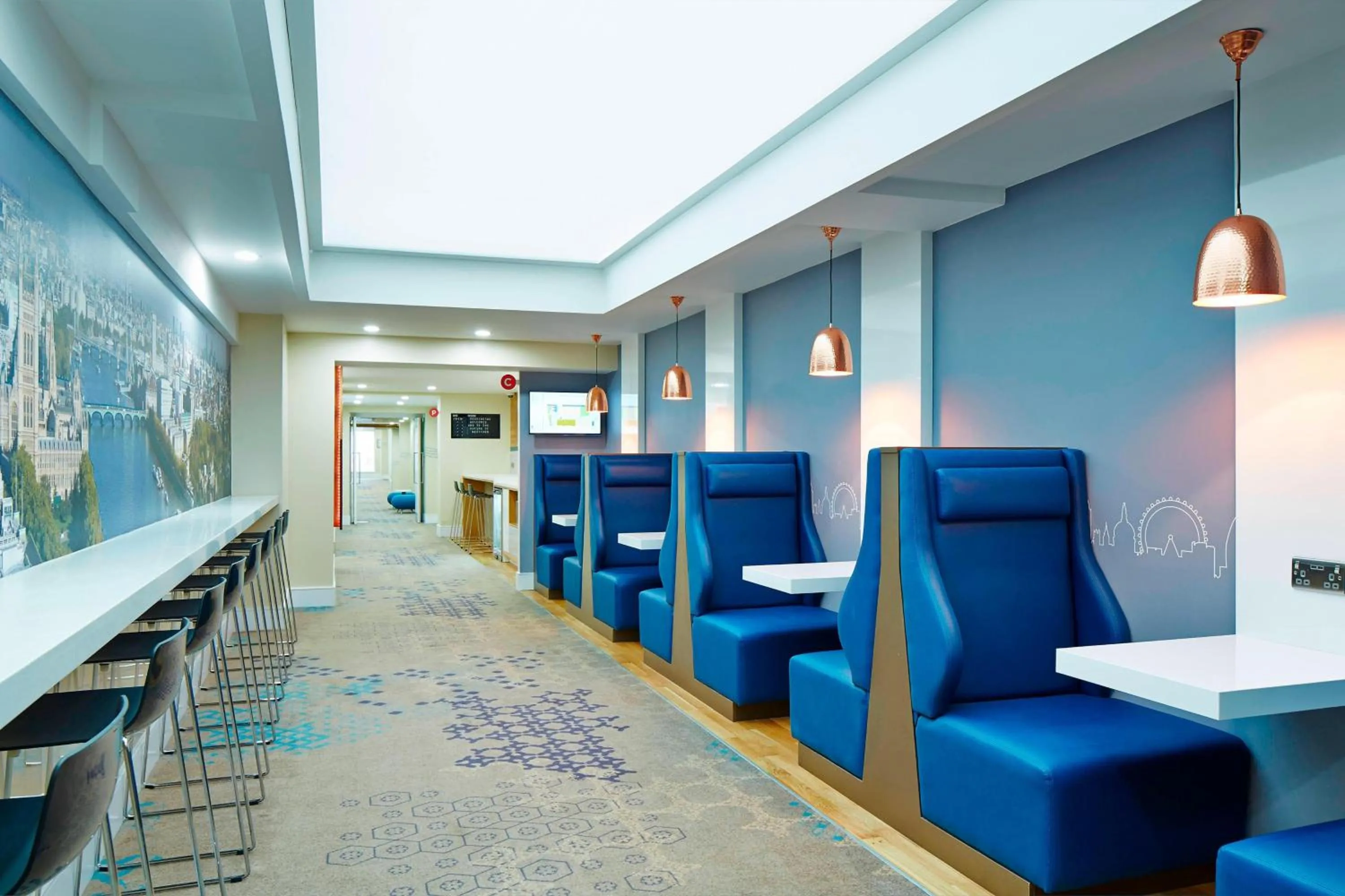 Meeting/conference room in London Marriott Hotel Kensington