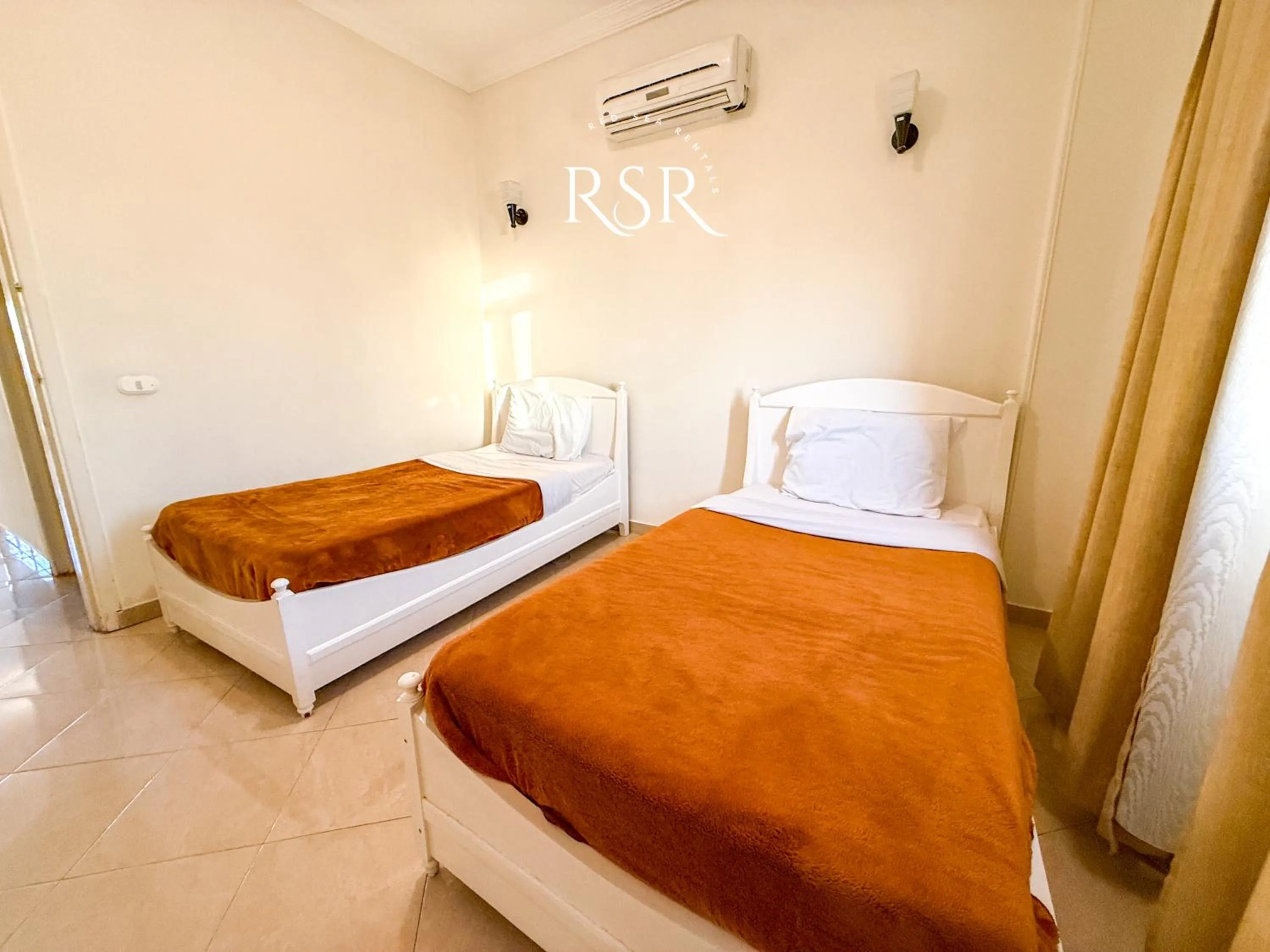 Bed in Green Garden Resort