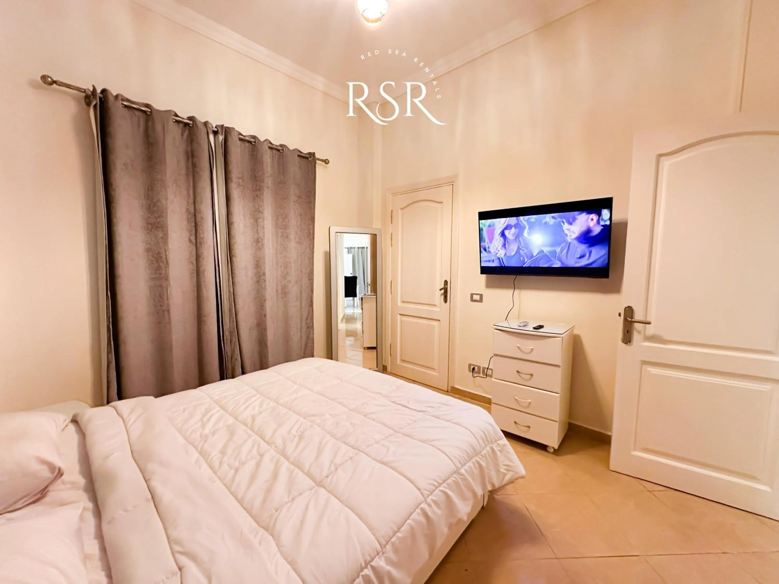 Bed in Green Garden Resort