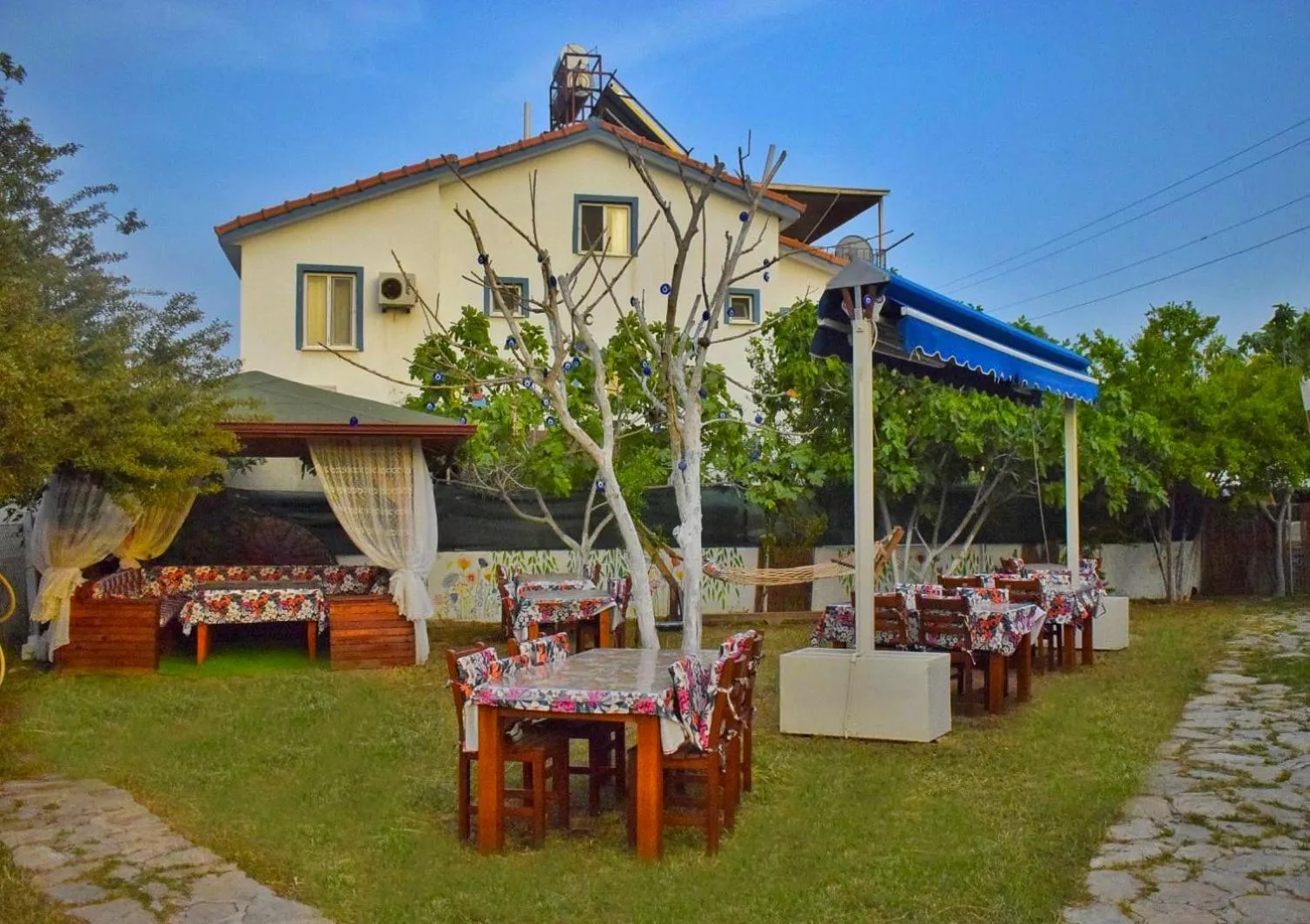 Garden view in Elit Deniz Palamutbükü