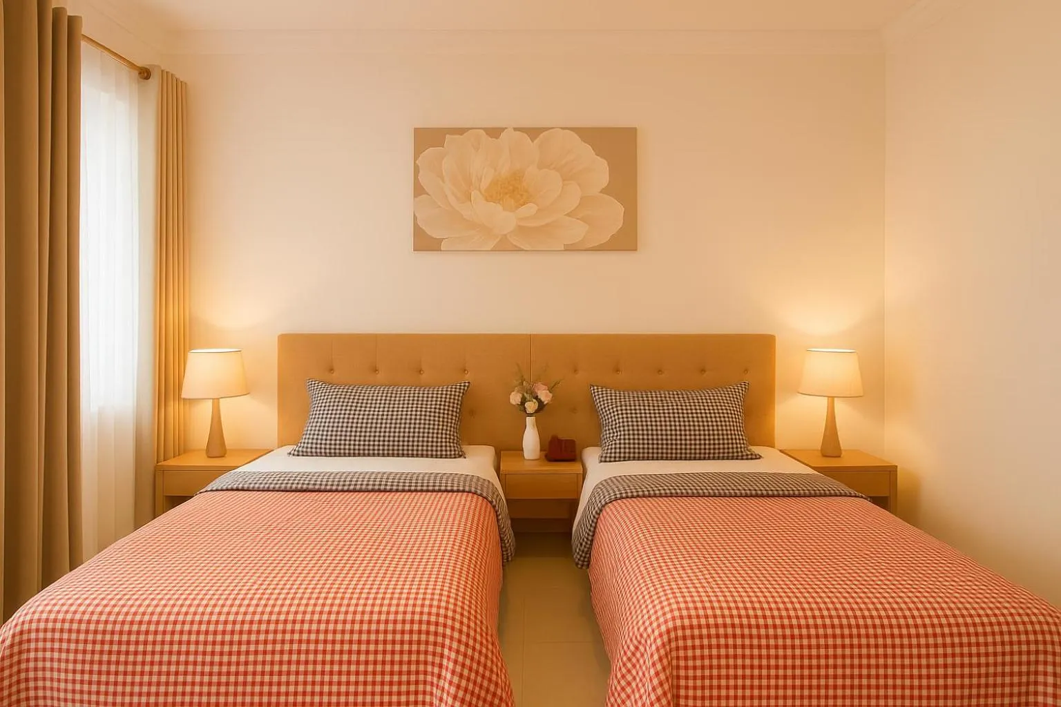 Bed in Phan Anh Hotel - Bui Vien Walking Street