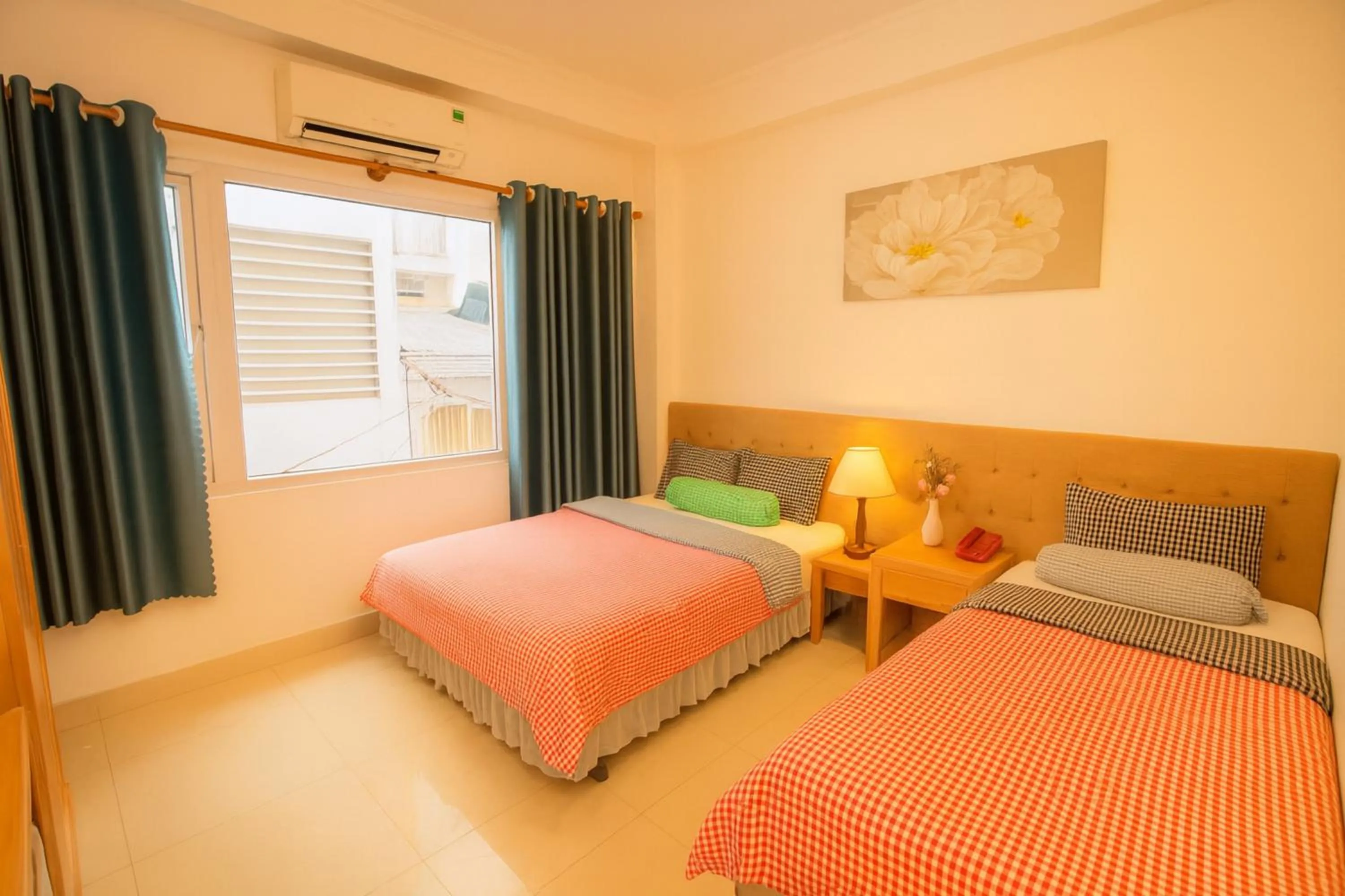 Bed in Phan Anh Hotel - Bui Vien Walking Street