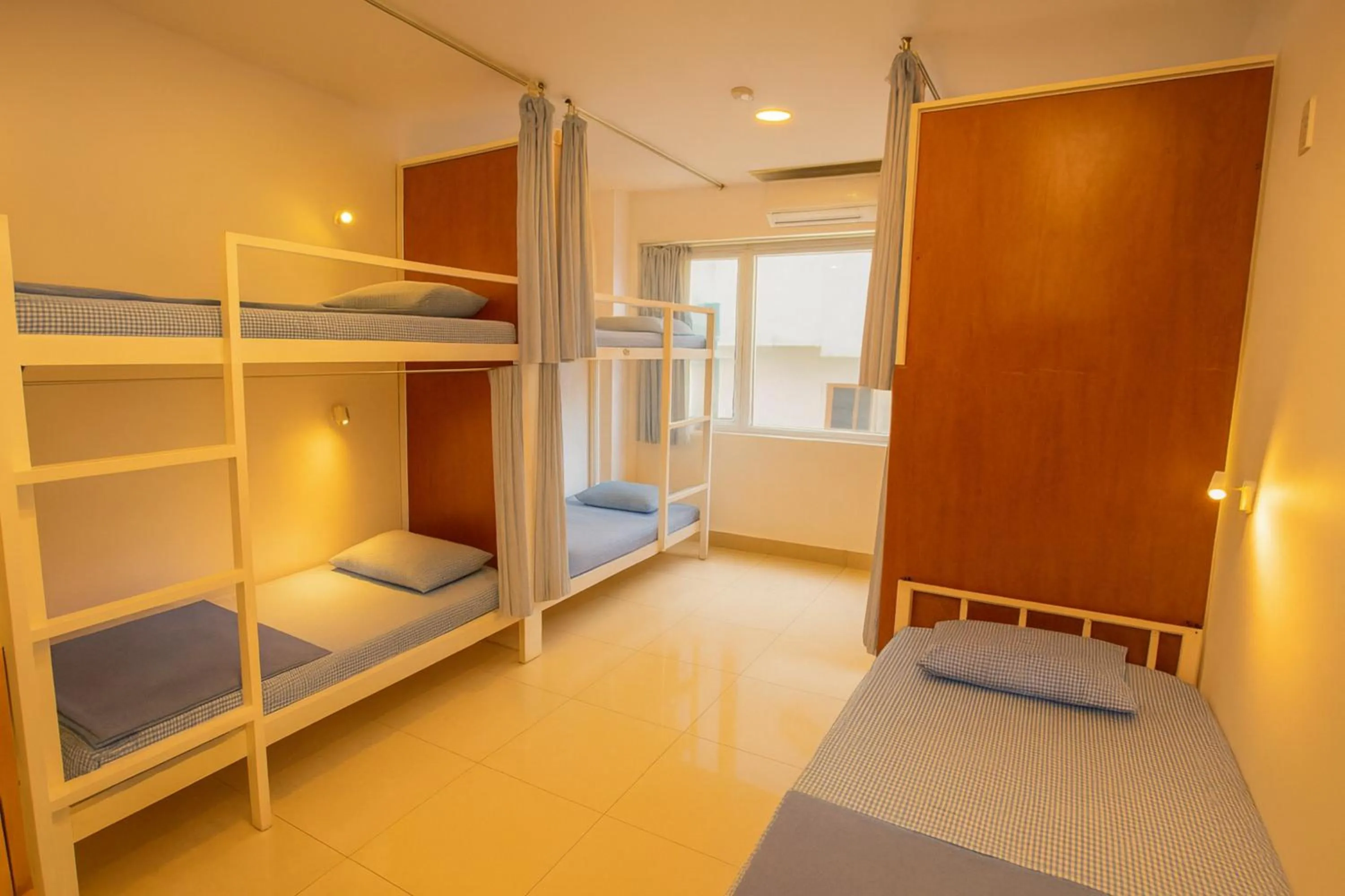 Bed in Phan Anh Hotel - Bui Vien Walking Street