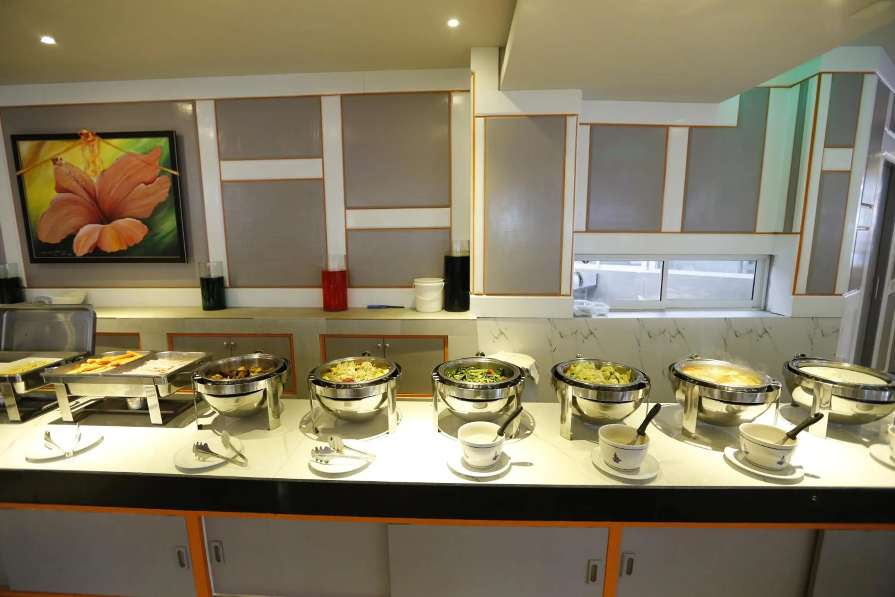 Restaurant/places to eat in Baan Kamala Fantasea Hotel