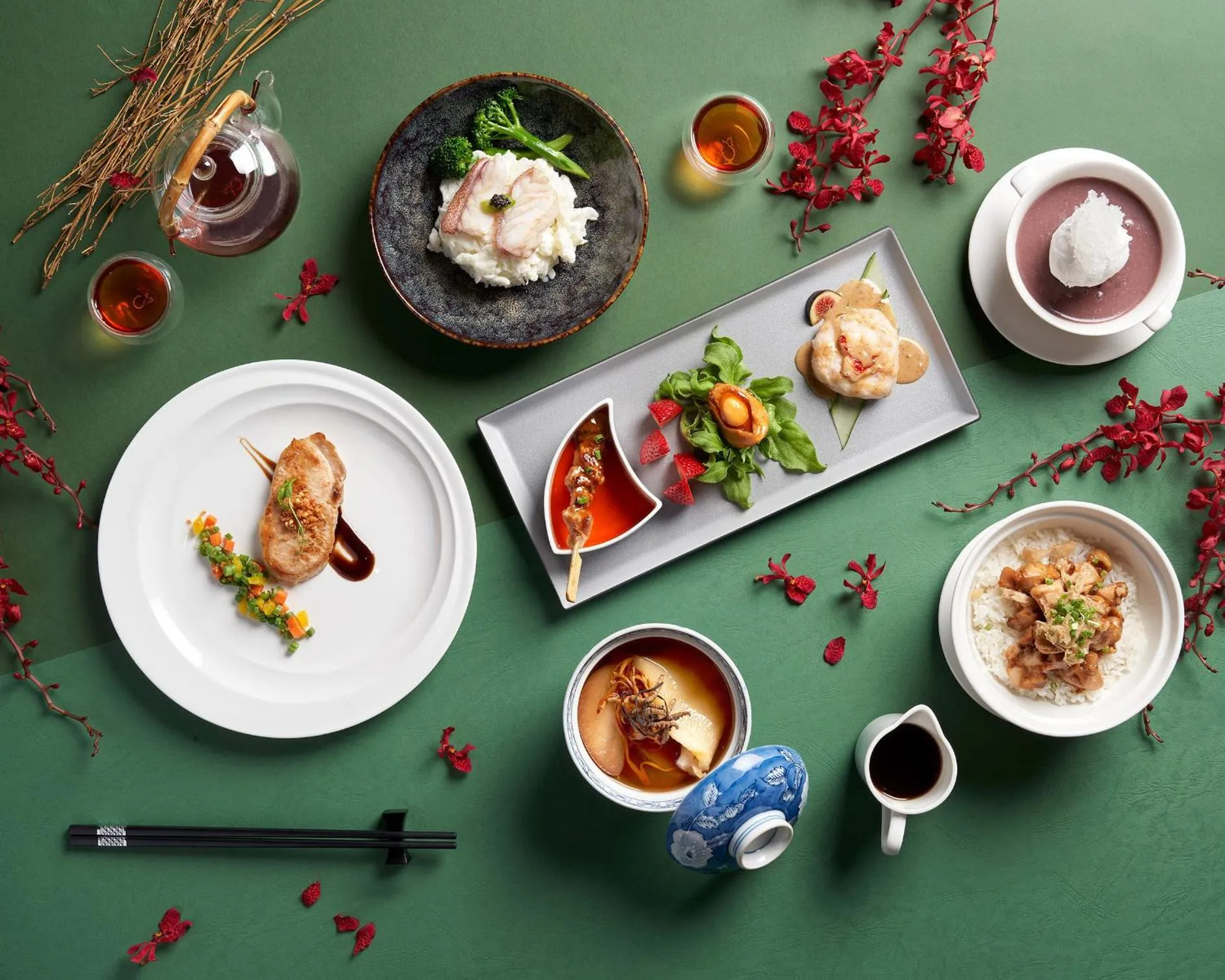 Food and drinks in Resorts World Sentosa - Equarius Villas