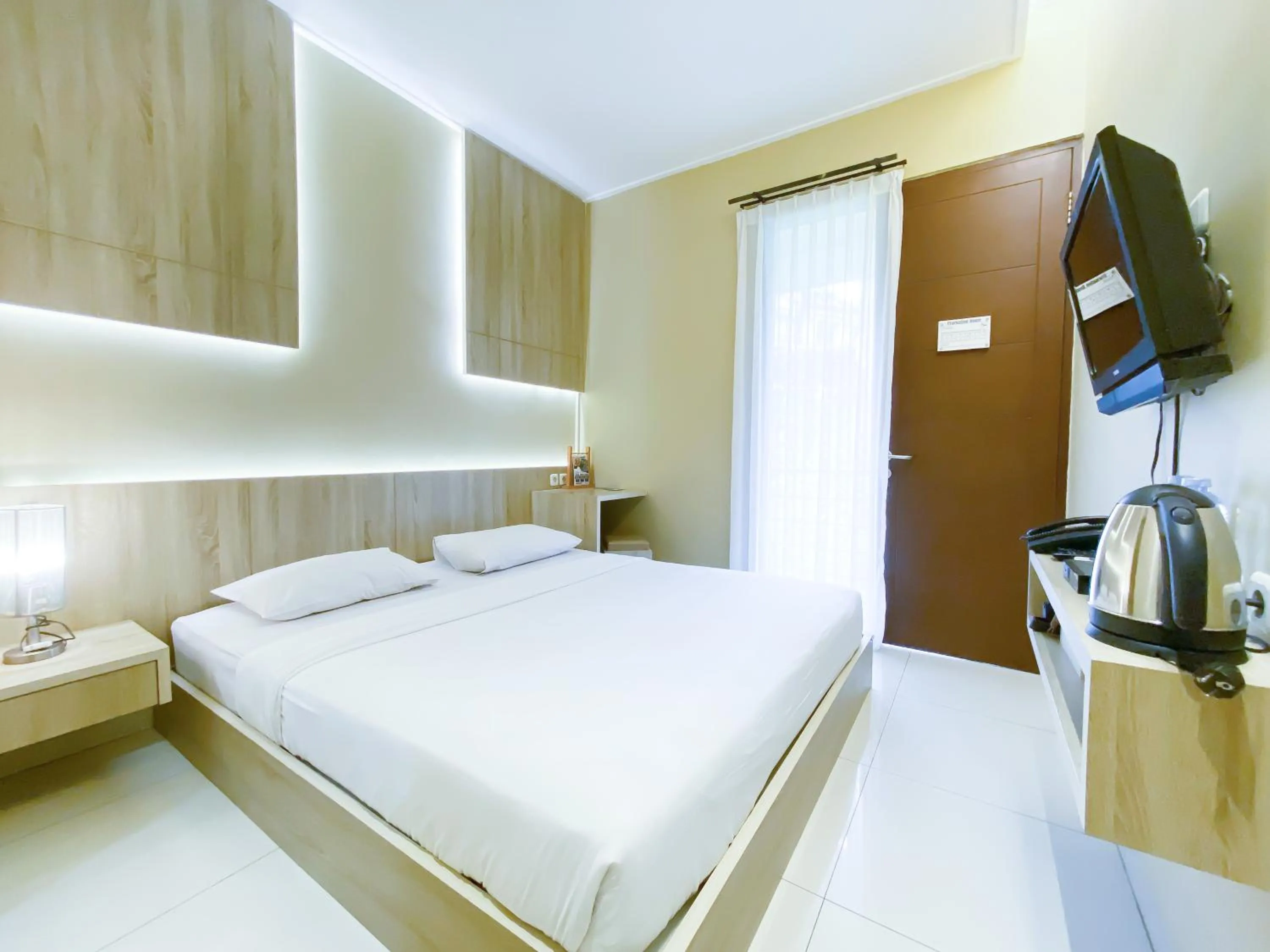 Bedroom, Bed in Lembang Asri Resort