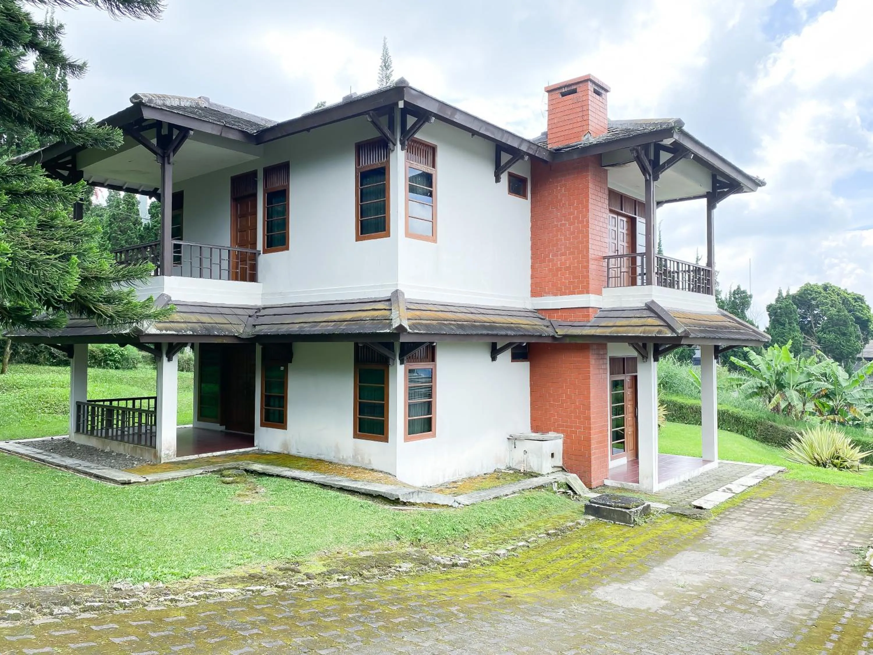 Property building in Lembang Asri Resort