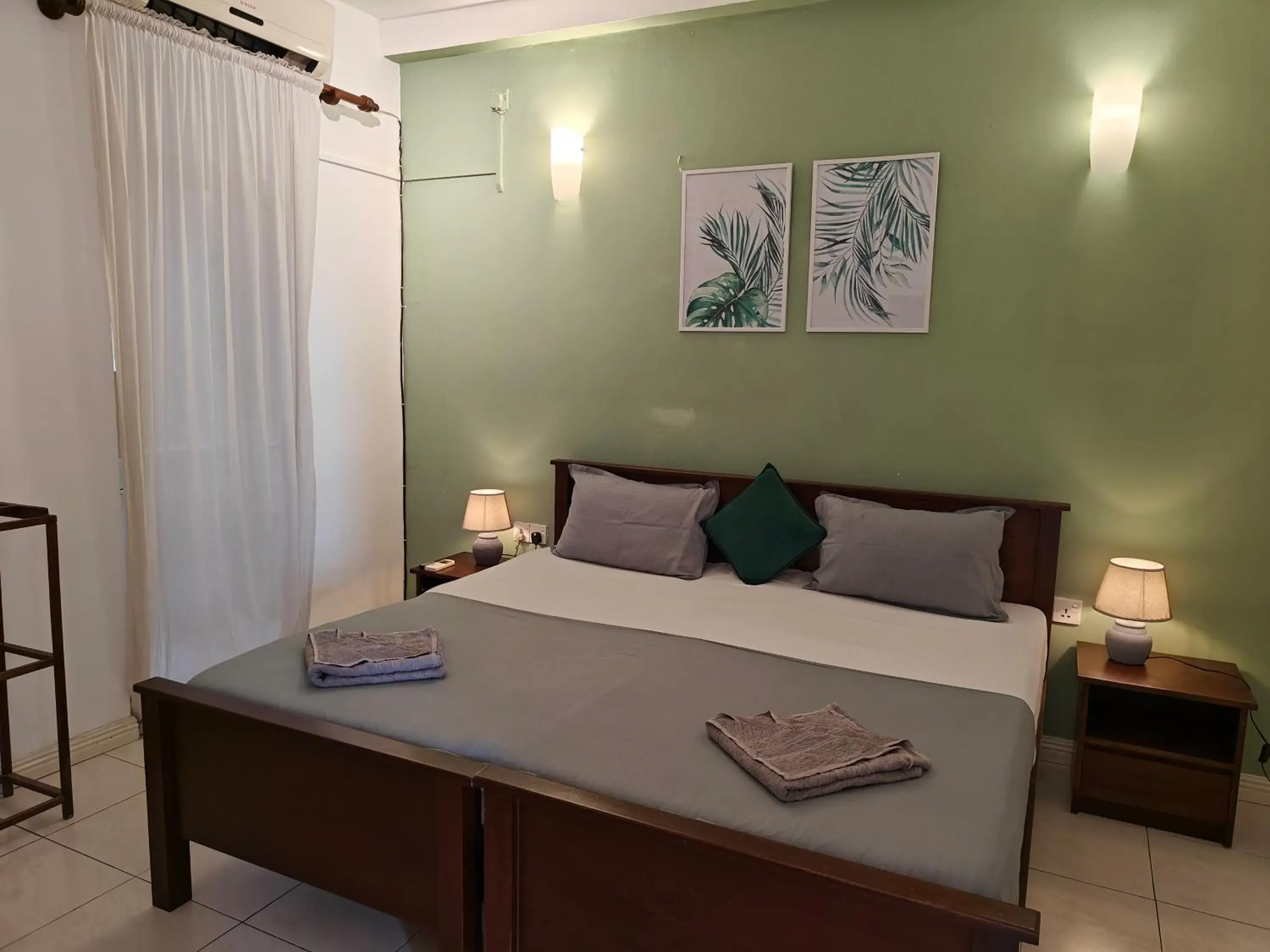 Standard Double Room in Palmyrah Residencies Standard Double Room in Palmyrah Residencies