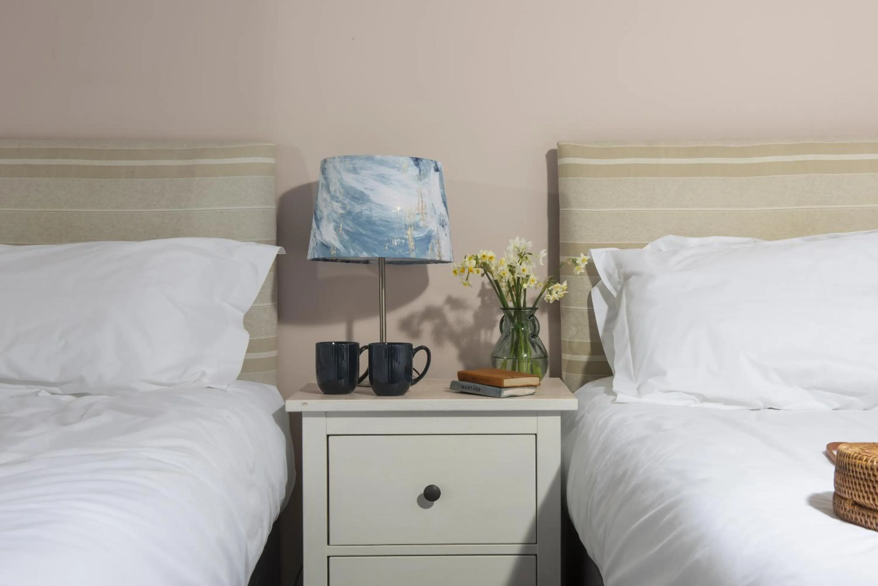 Bedroom, Bed in Cape Cornwall Club