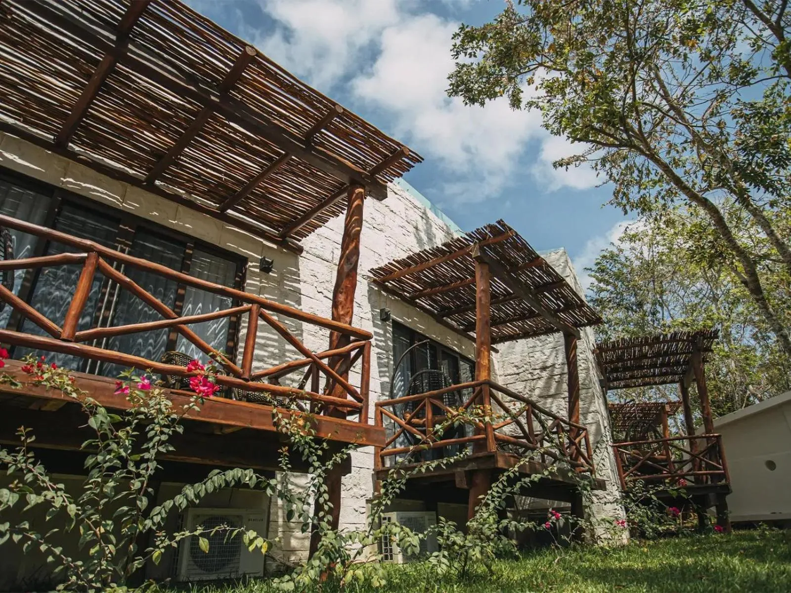 Day in Mia Bacalar Luxury Resort & Spa