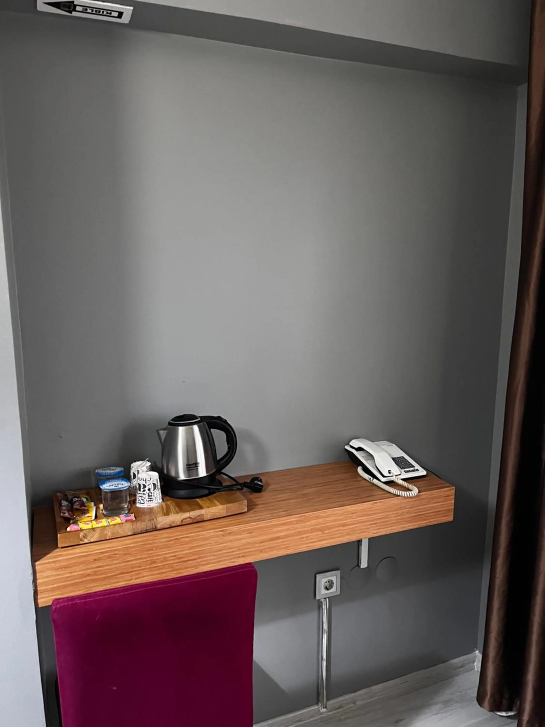 Coffee/tea facilities in Formback Thermal Suit & Apart