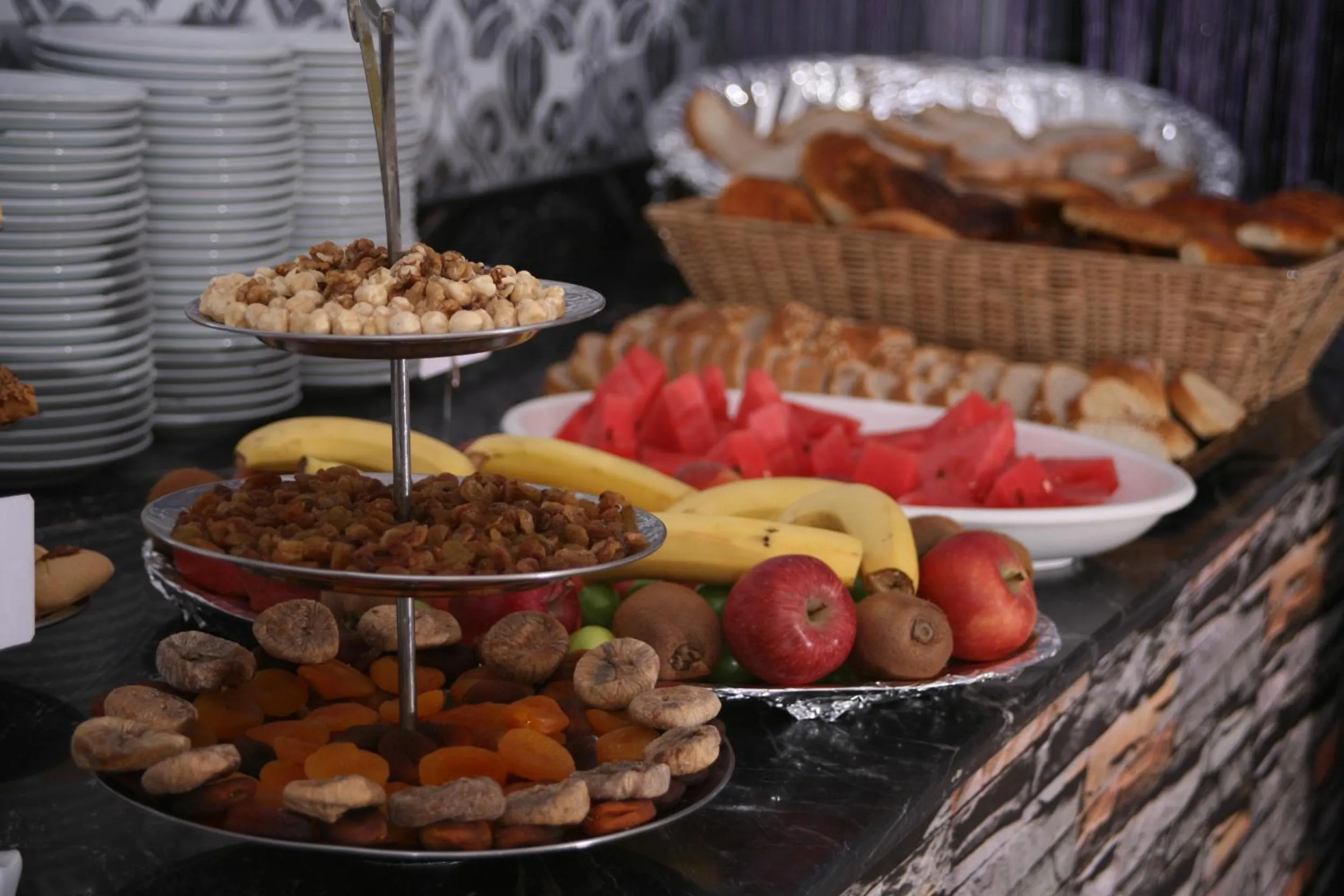 Restaurant/places to eat in Formback Thermal Suit & Apart