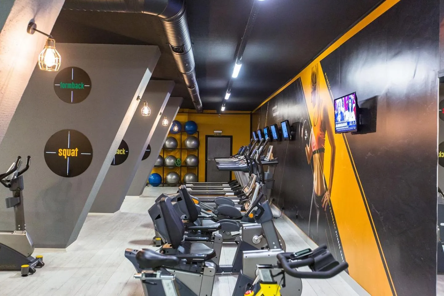 Fitness centre/facilities in Formback Thermal Suit & Apart