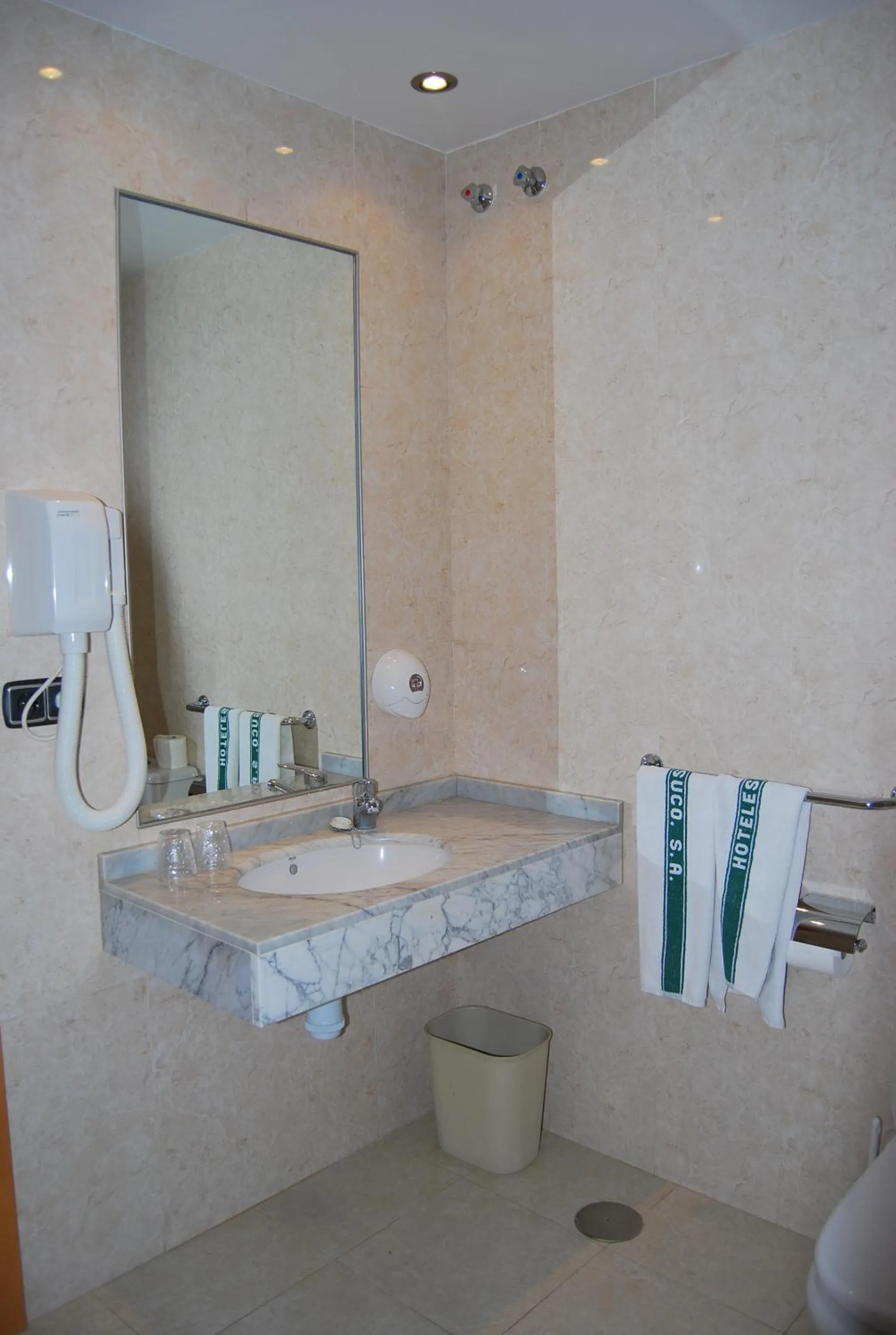 Bathroom in Hotel Área Suco