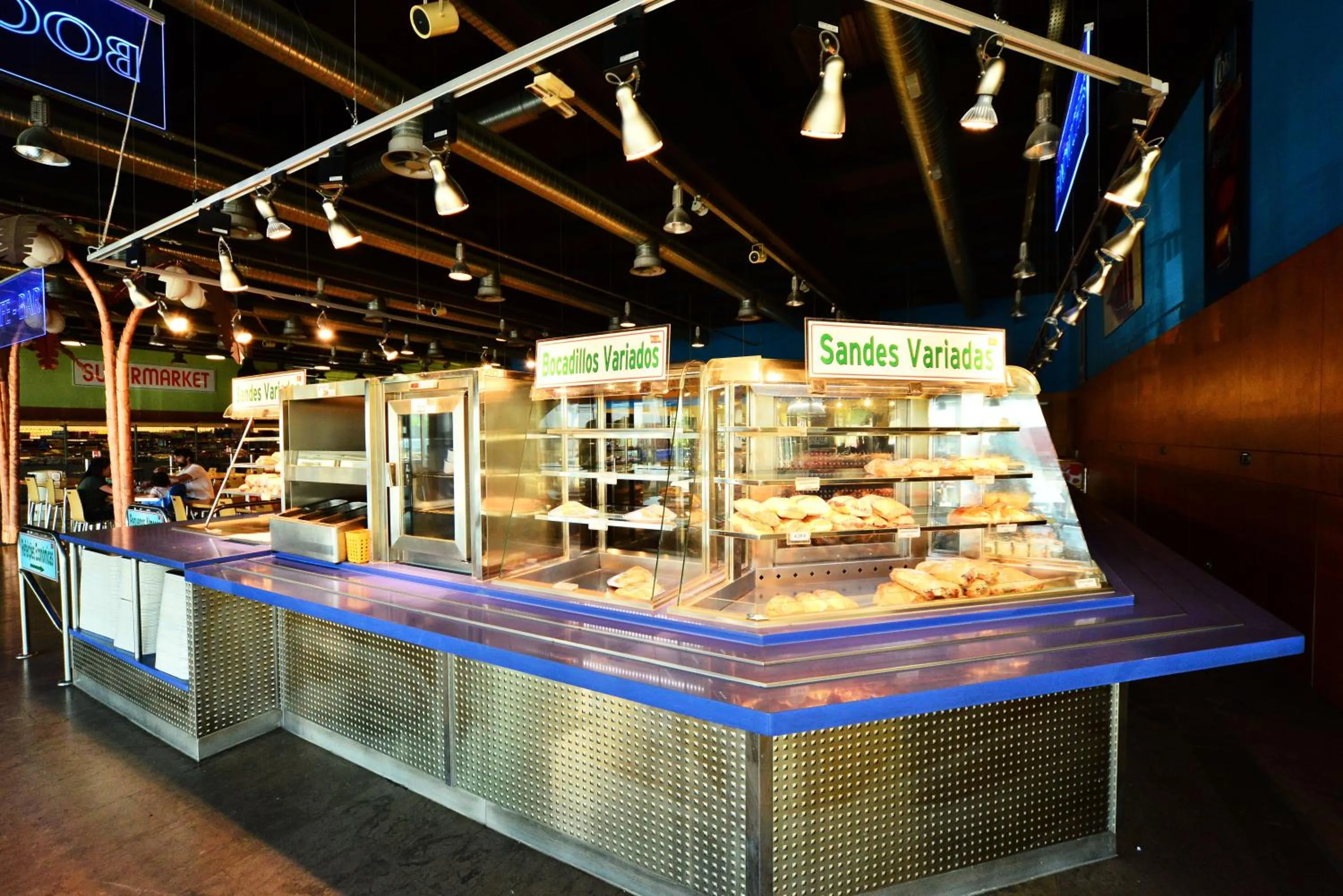 Restaurant/places to eat in Hotel Área Suco