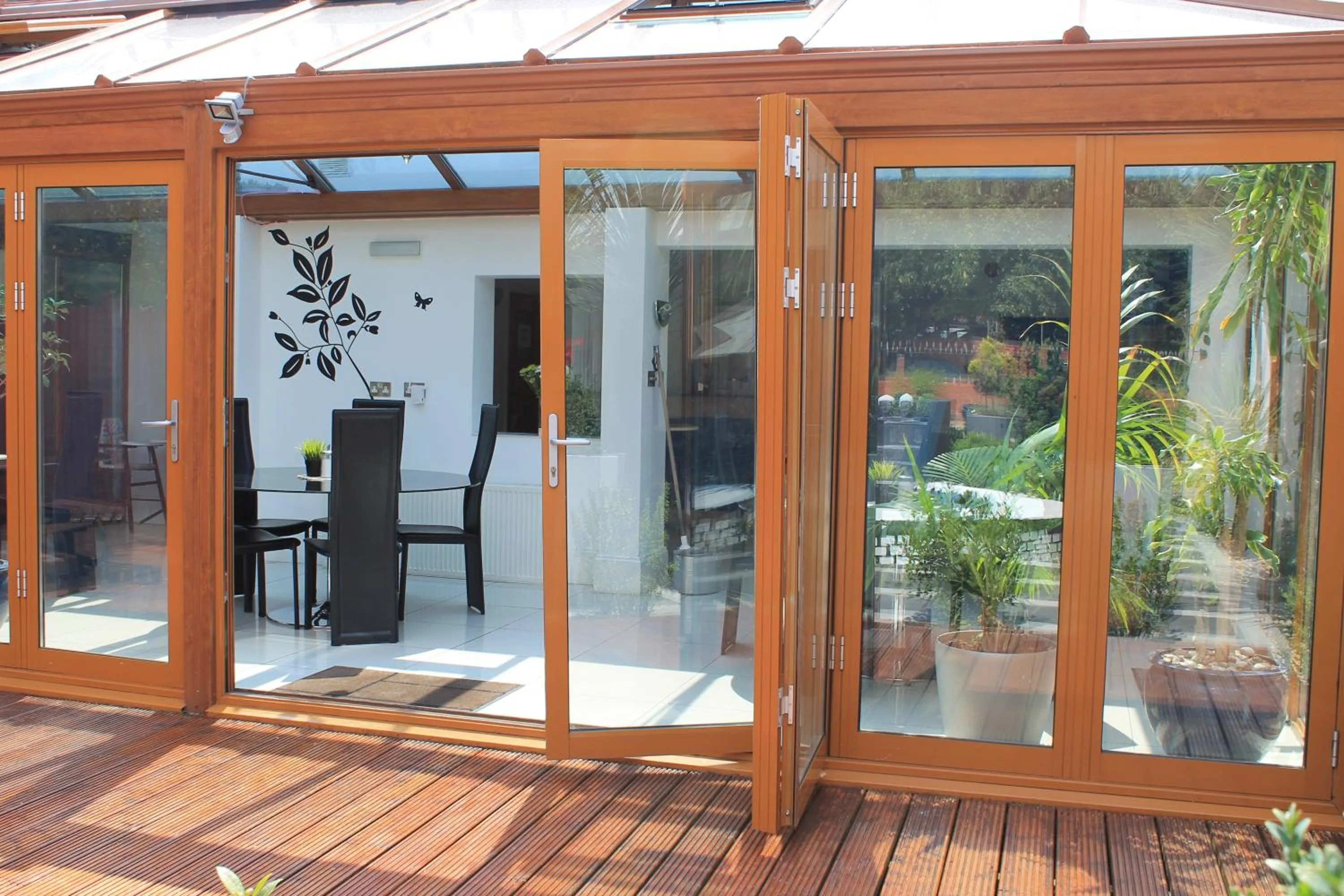 Communal kitchen in Skylark Guest House