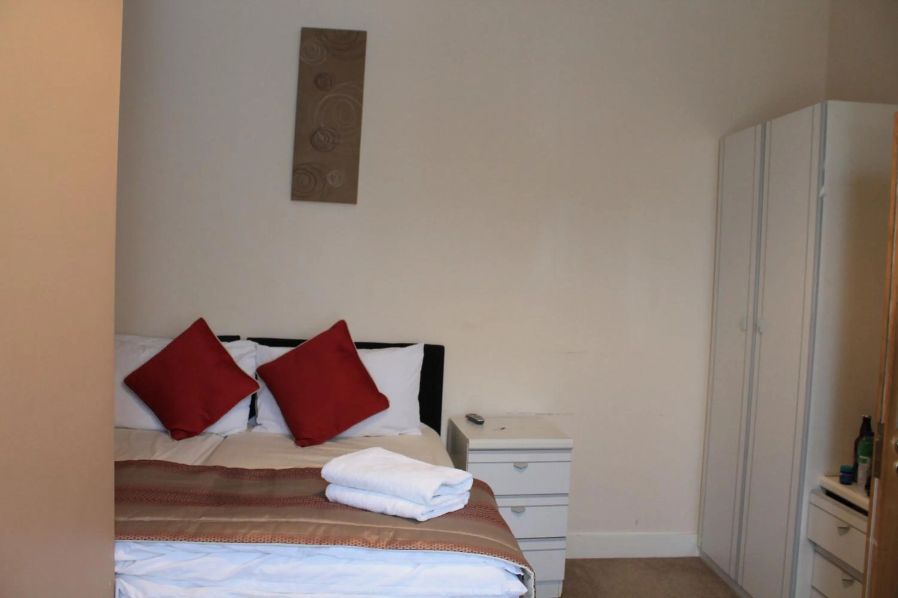 Bed in Skylark Guest House