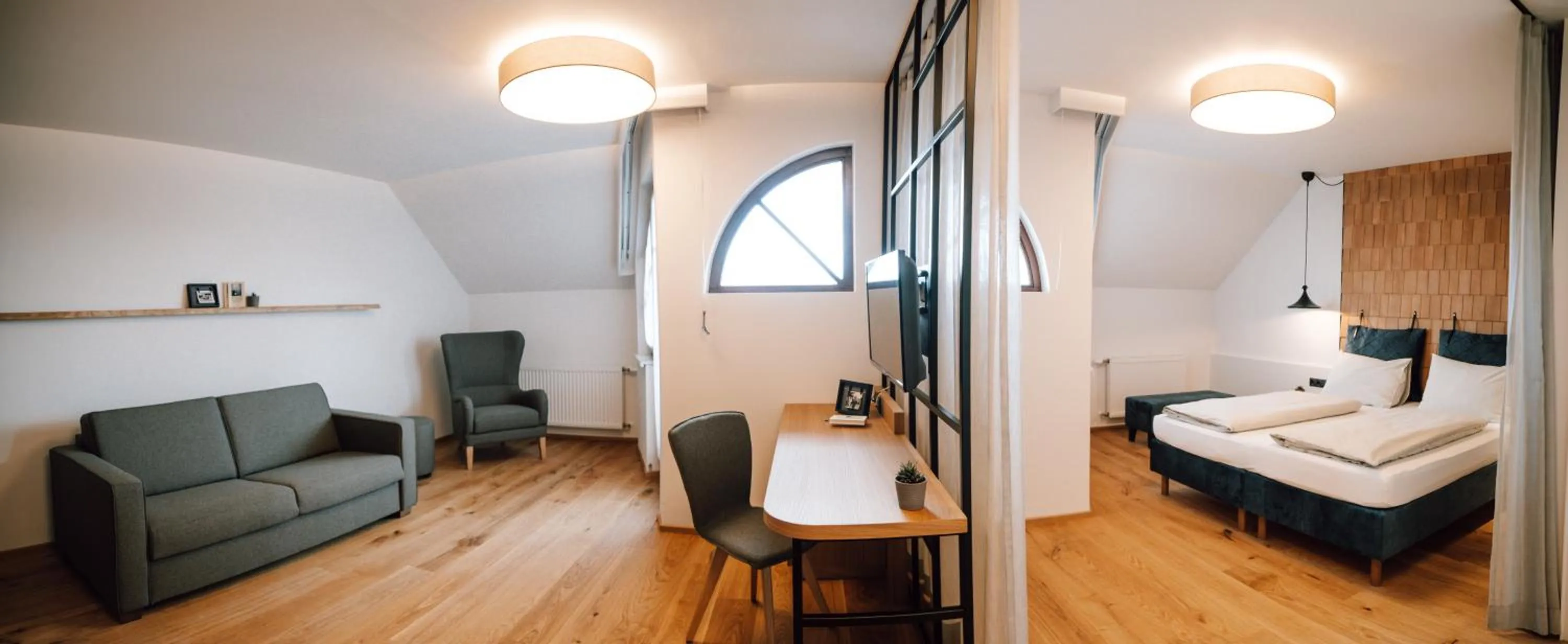 Photo of the whole room, Bed in Mein Hotel Fast