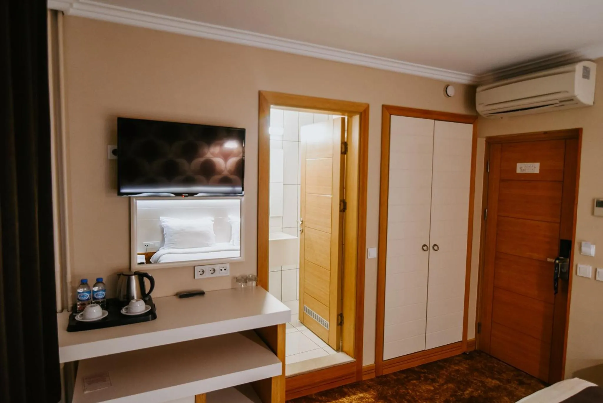 Photo of the whole room in Horon Hotel