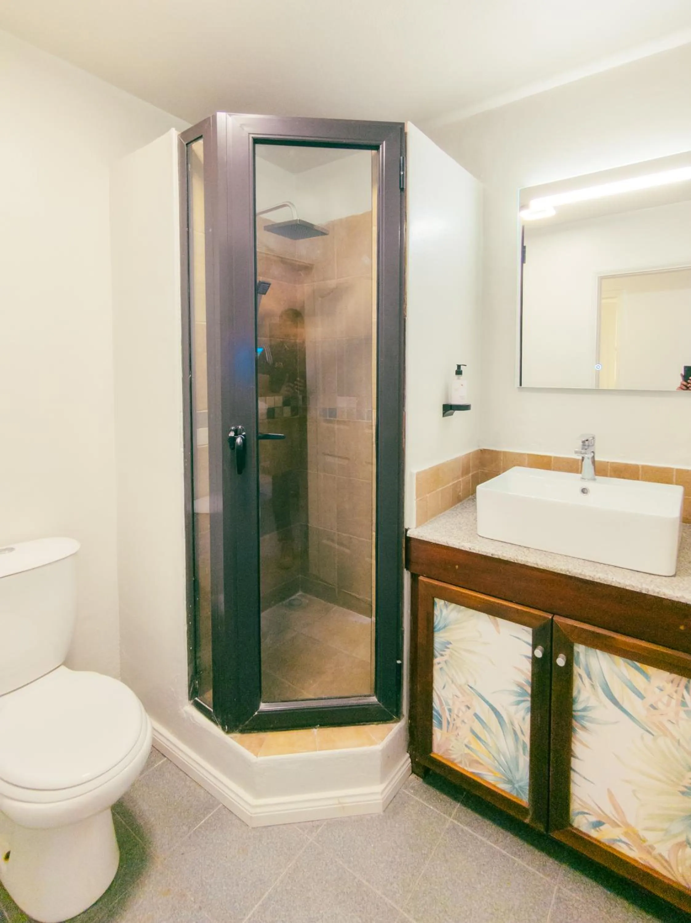 Shower in Flowers of Paradise