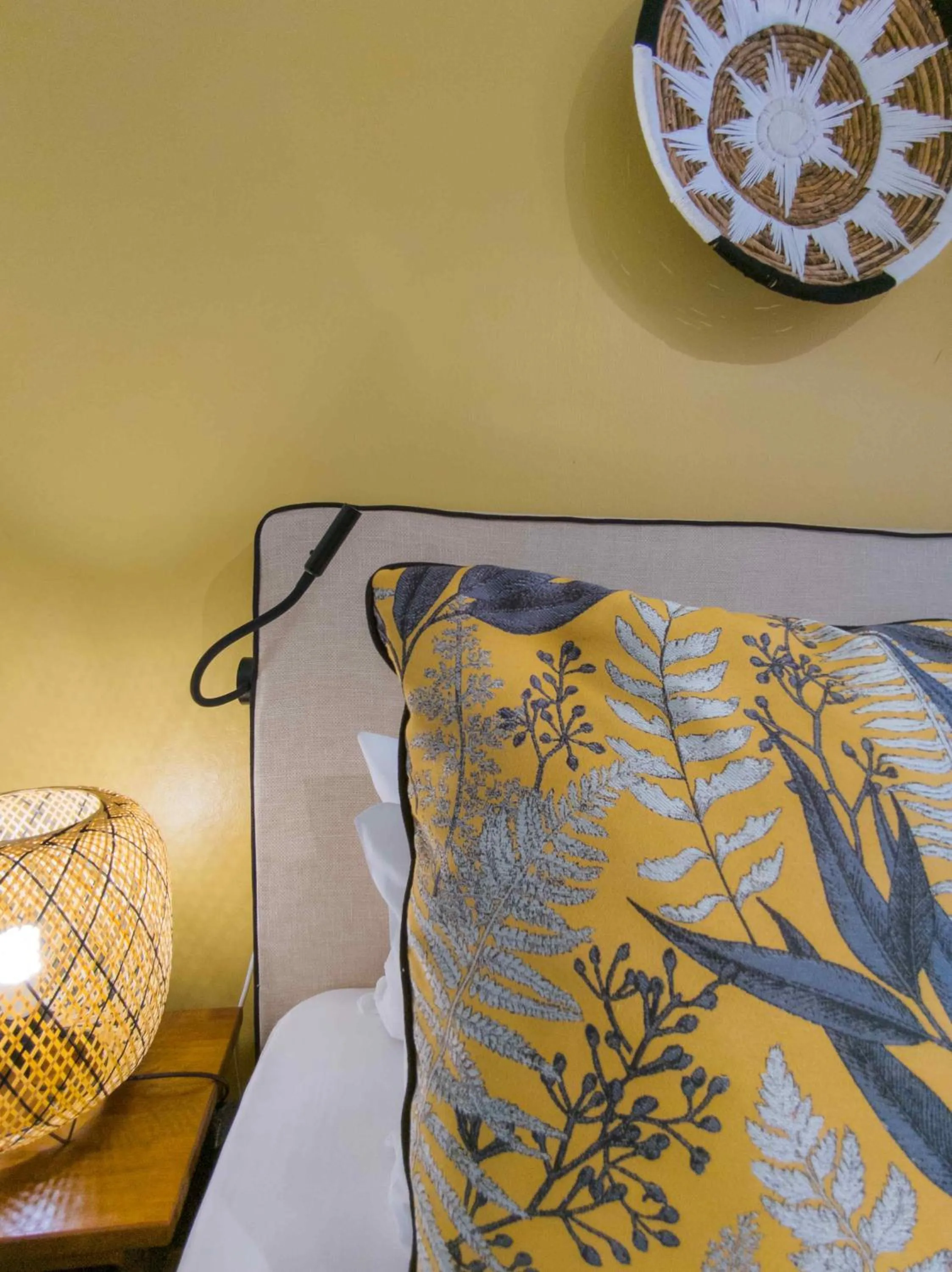 Decorative detail in Flowers of Paradise