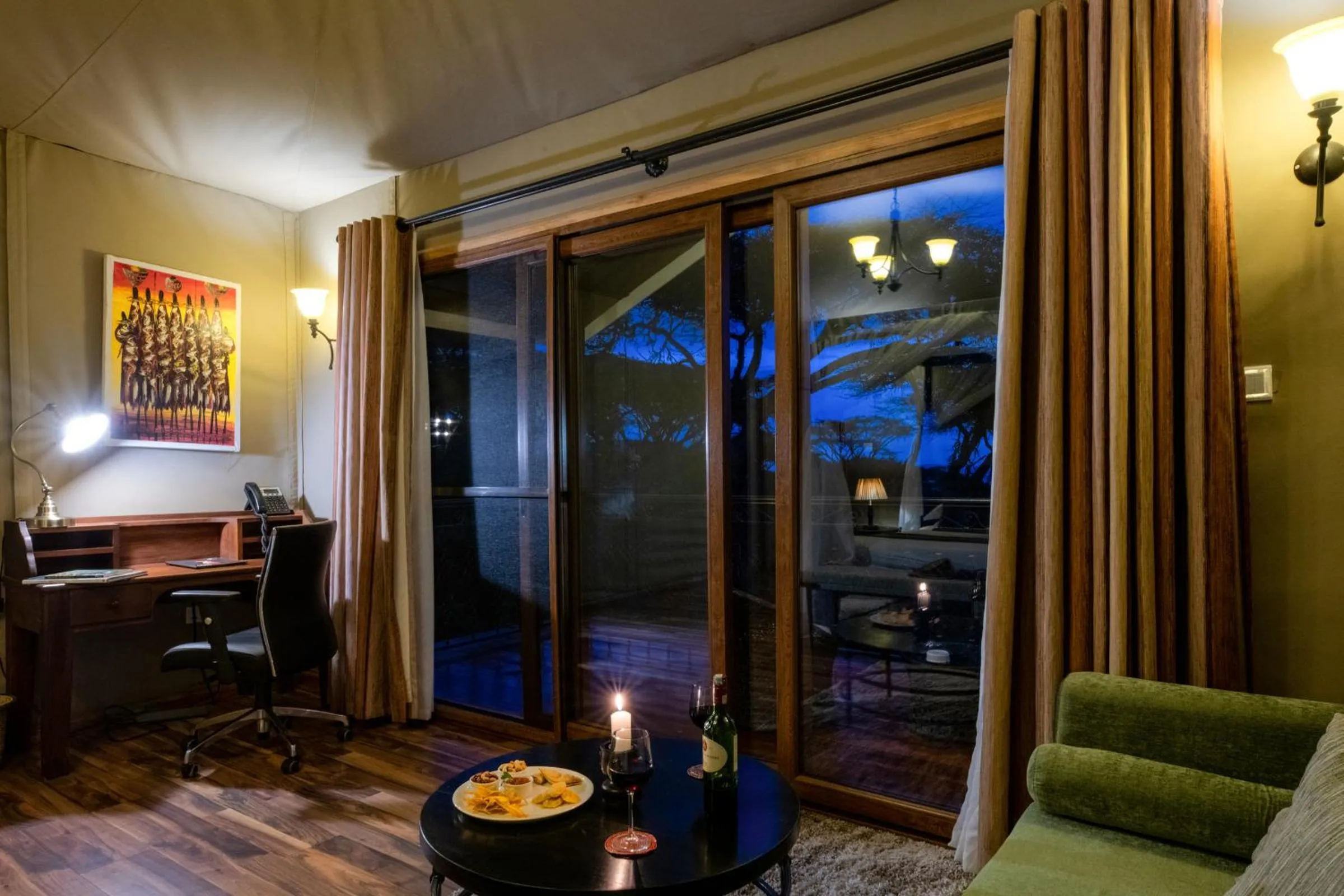 Family in Lions Paw Ngorongoro