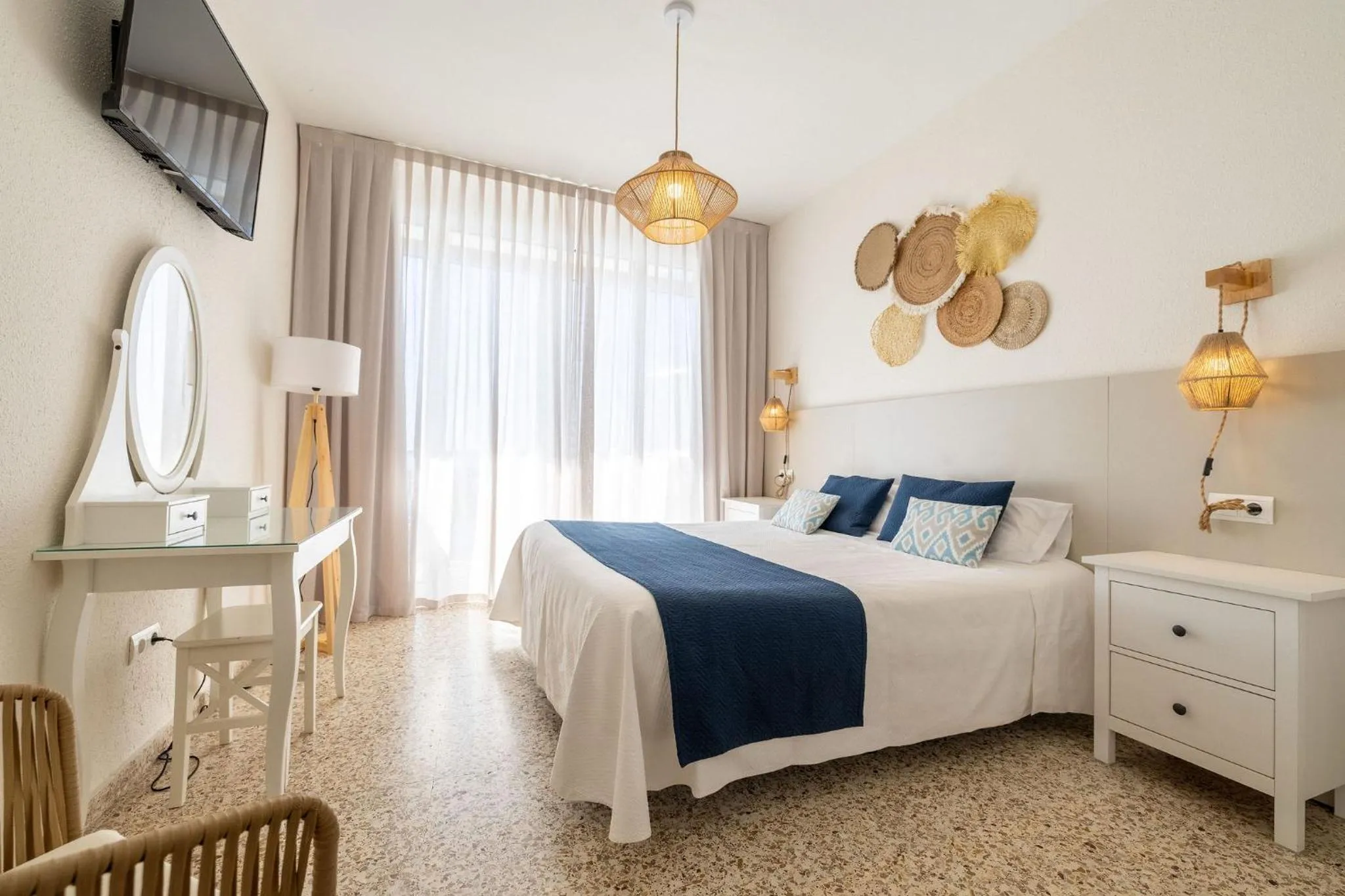 Bed in Hotel Ampolla Sol