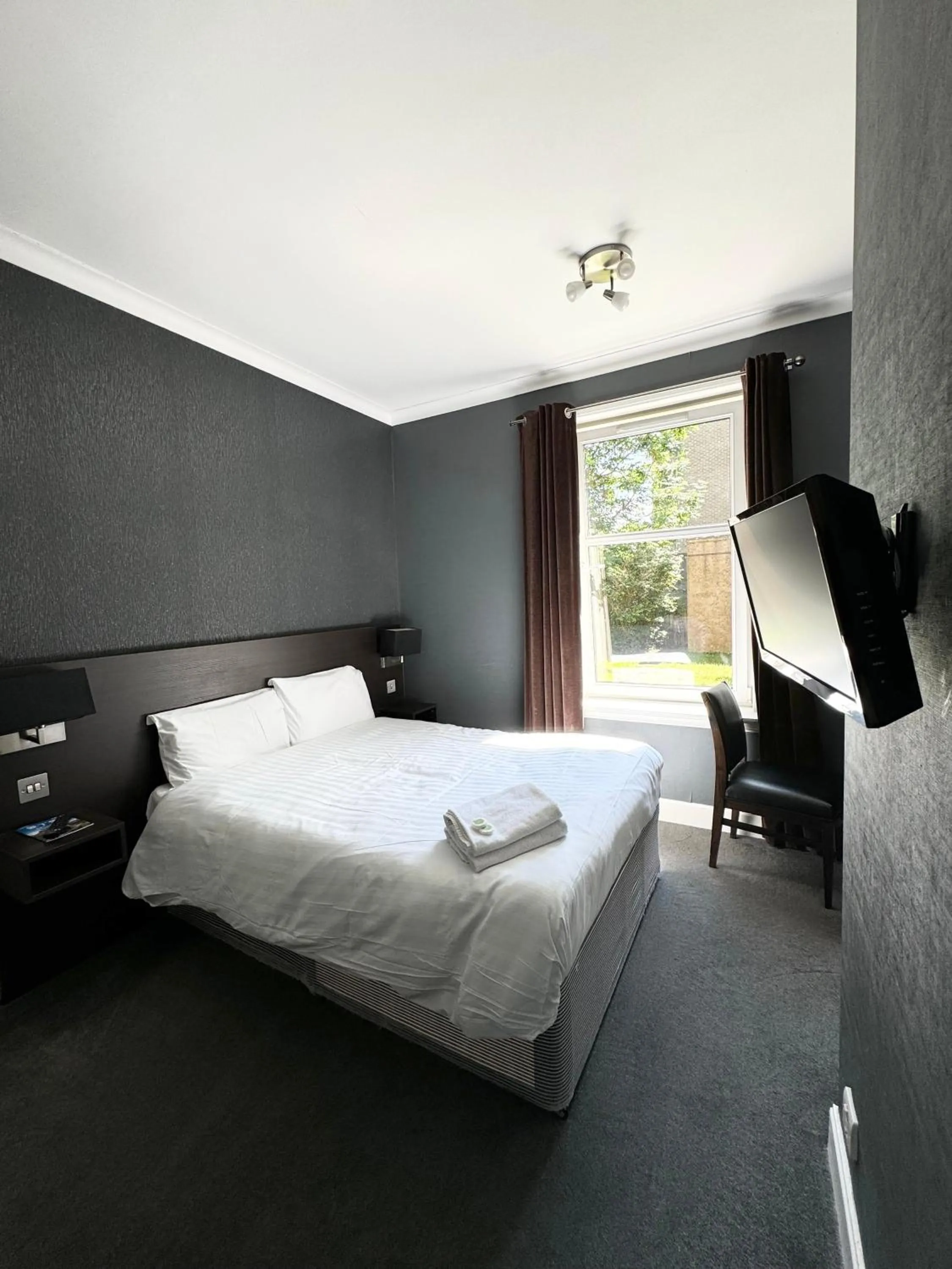 Bed in Murrayfield Park Guest House