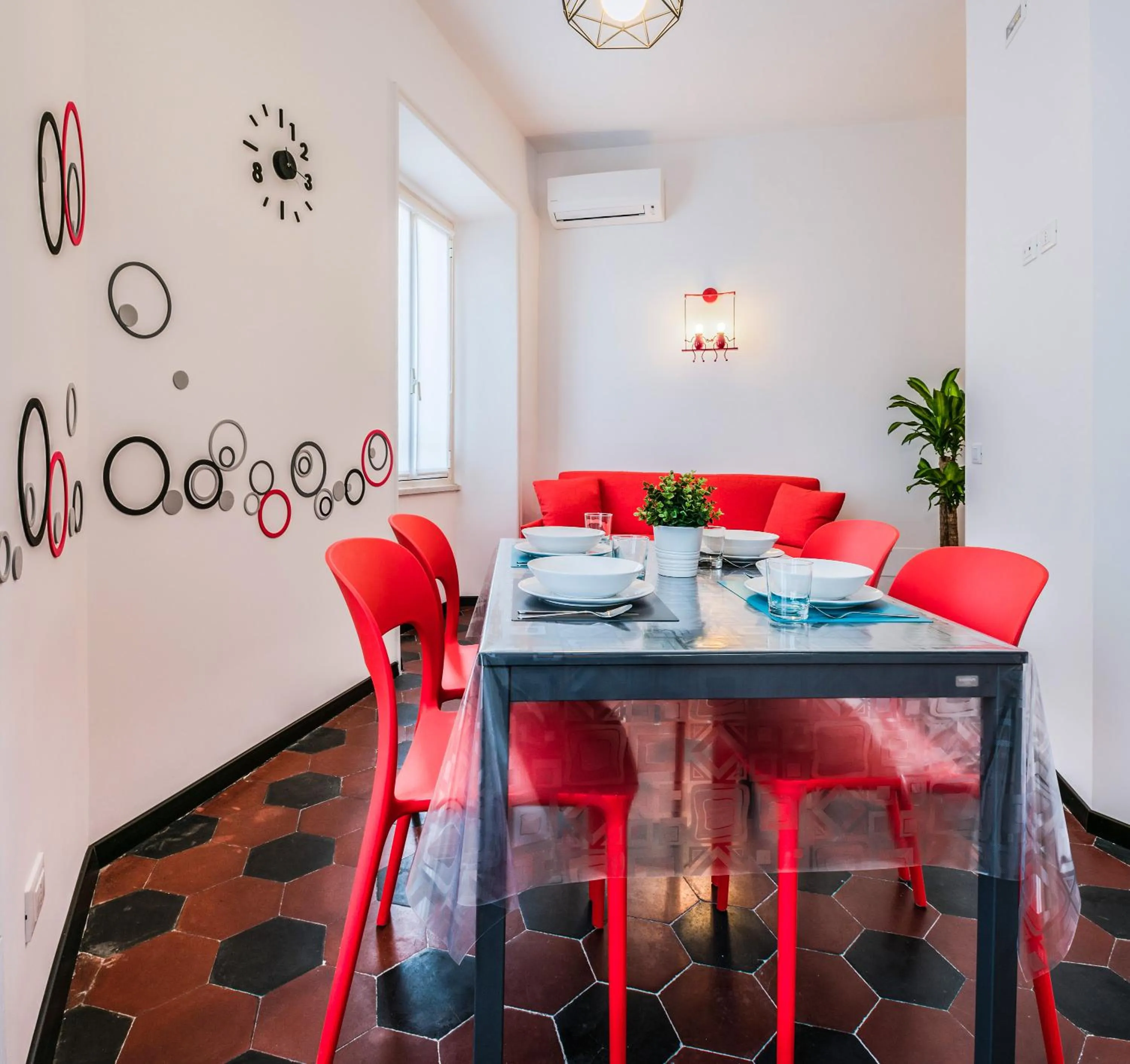 Communal kitchen in Lele Rooms San Lorenzo