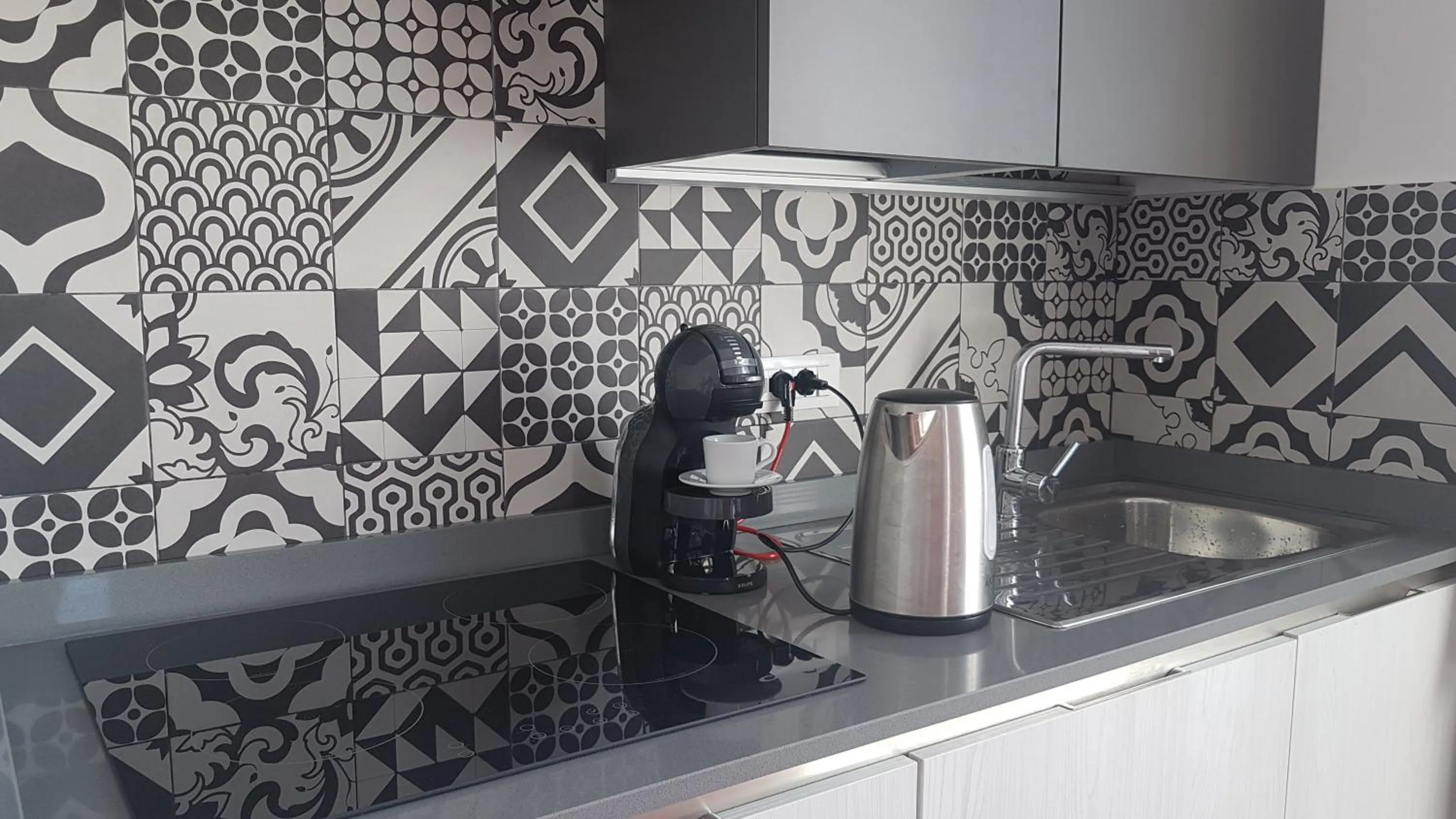 Coffee/tea facilities in Lele Rooms San Lorenzo