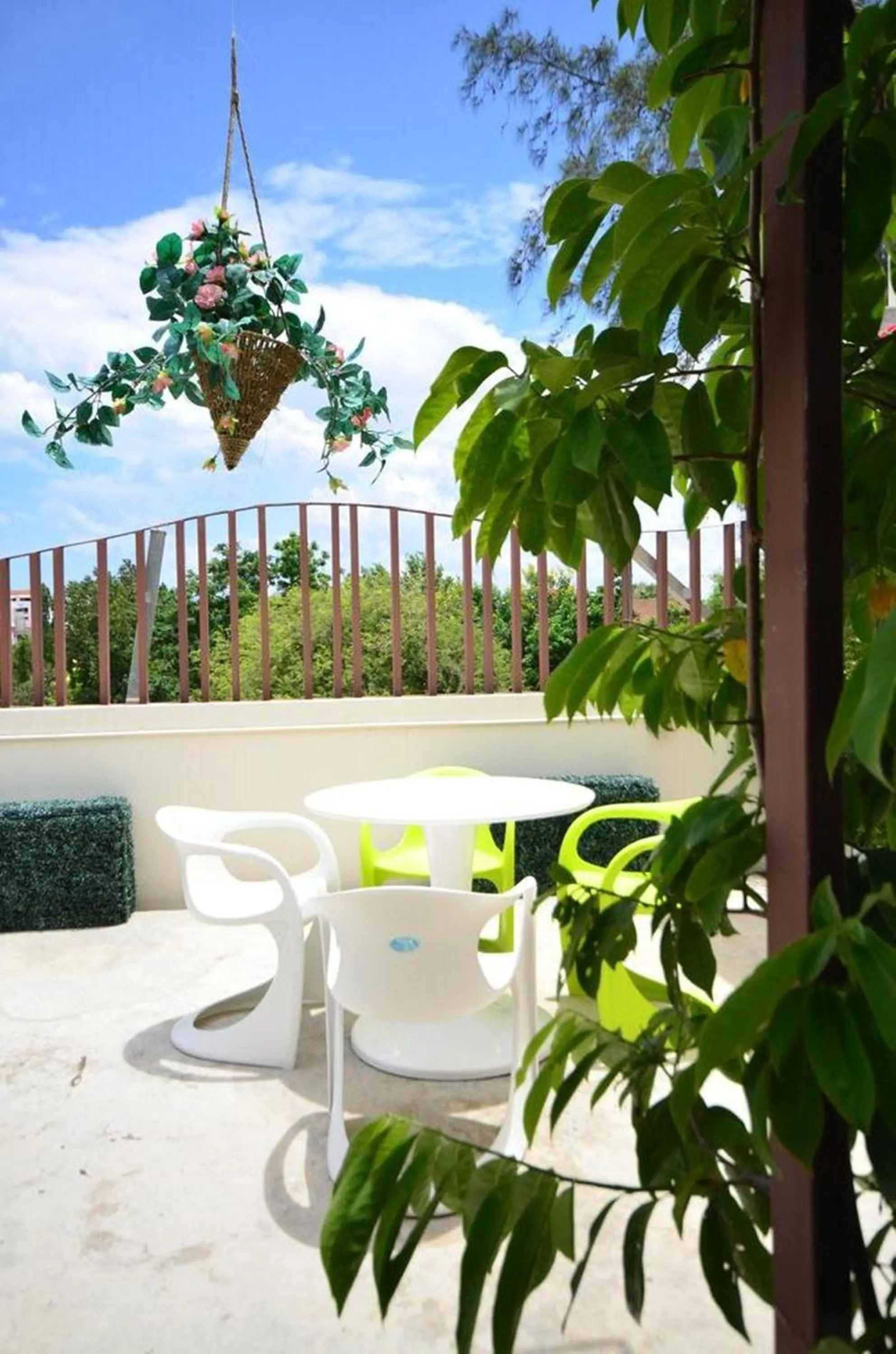 Goodnight Cha Am Minitel